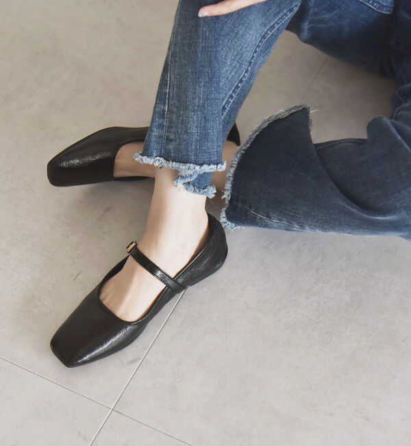 quaranciel「quaranciel: ストラップ スクエア フラット シューズ」|パンプス|ブラック