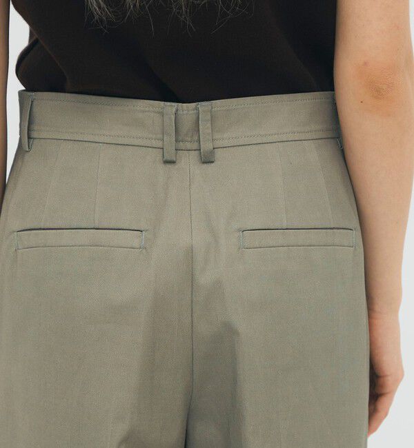 CABaN「コットンツイル フラワープリント2タックワイドパンツ」|チノ|