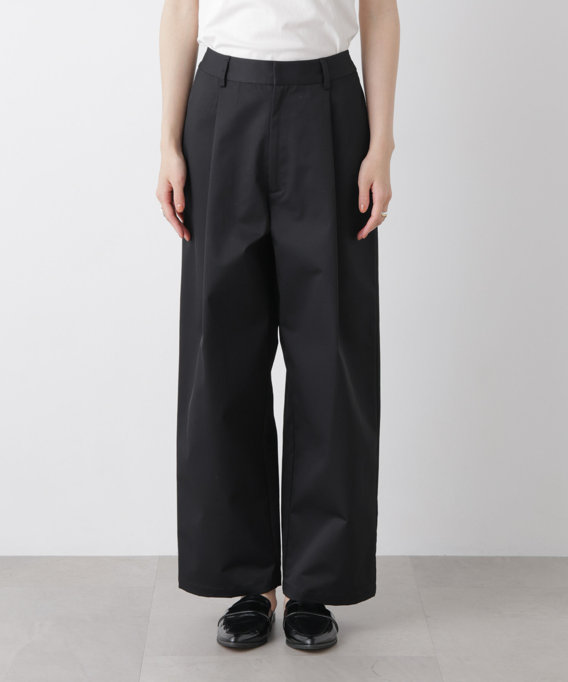 nano･universe「ツイルストレッチワンタックパンツ」|チノ|