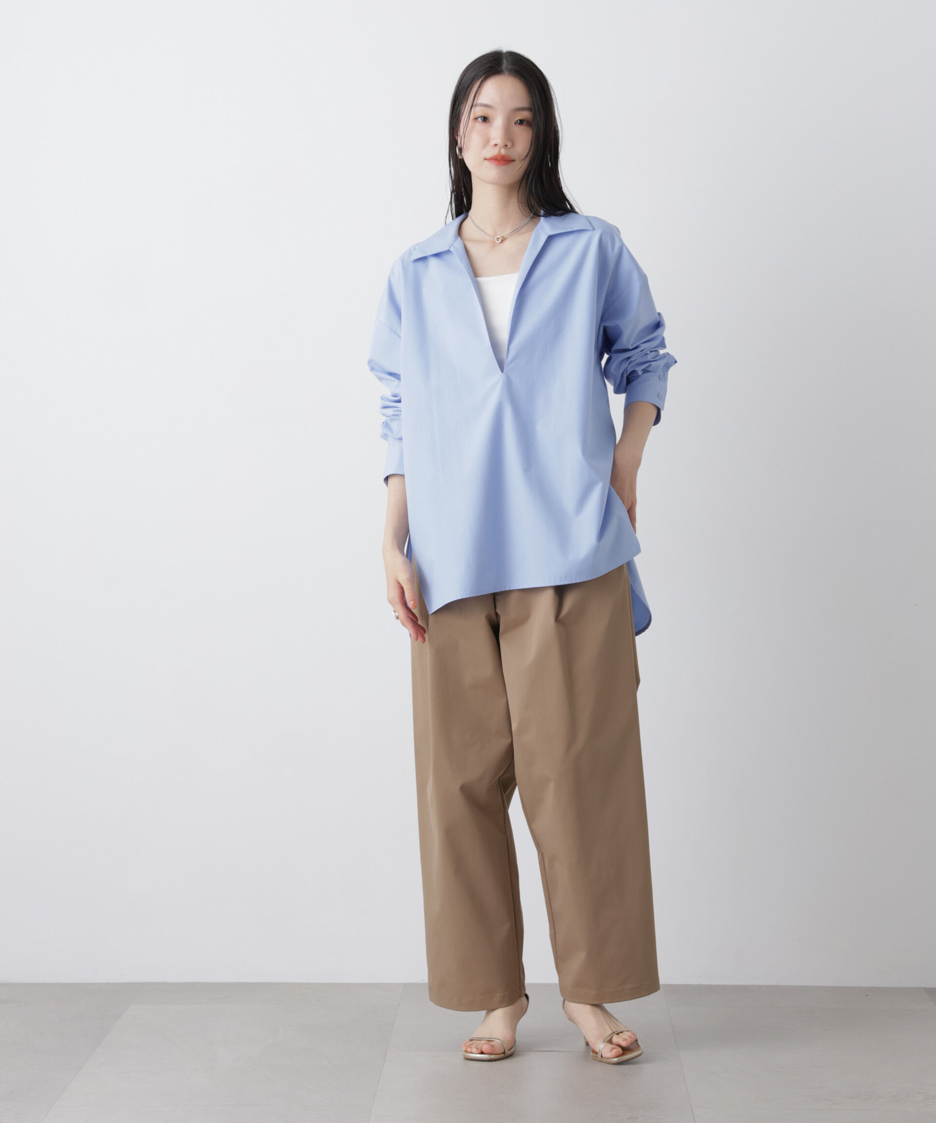 nano･universe「ツイルストレッチワンタックパンツ」|チノ|