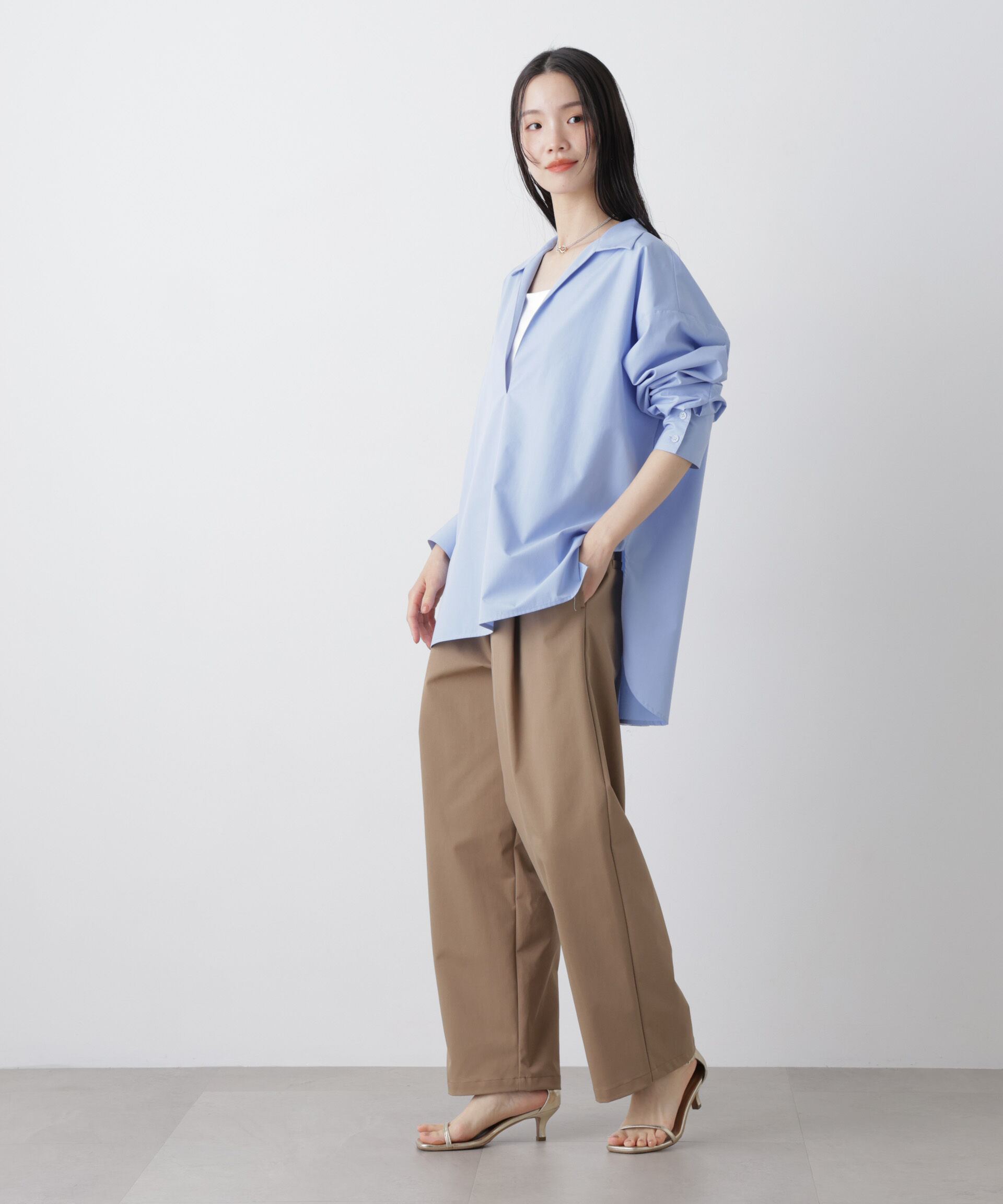 nano･universe「ツイルストレッチワンタックパンツ」|チノ|