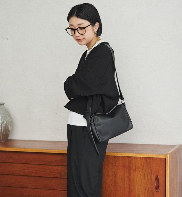  「レザースクエアショルダーバッグ」|ショルダー・メッセンジャー|