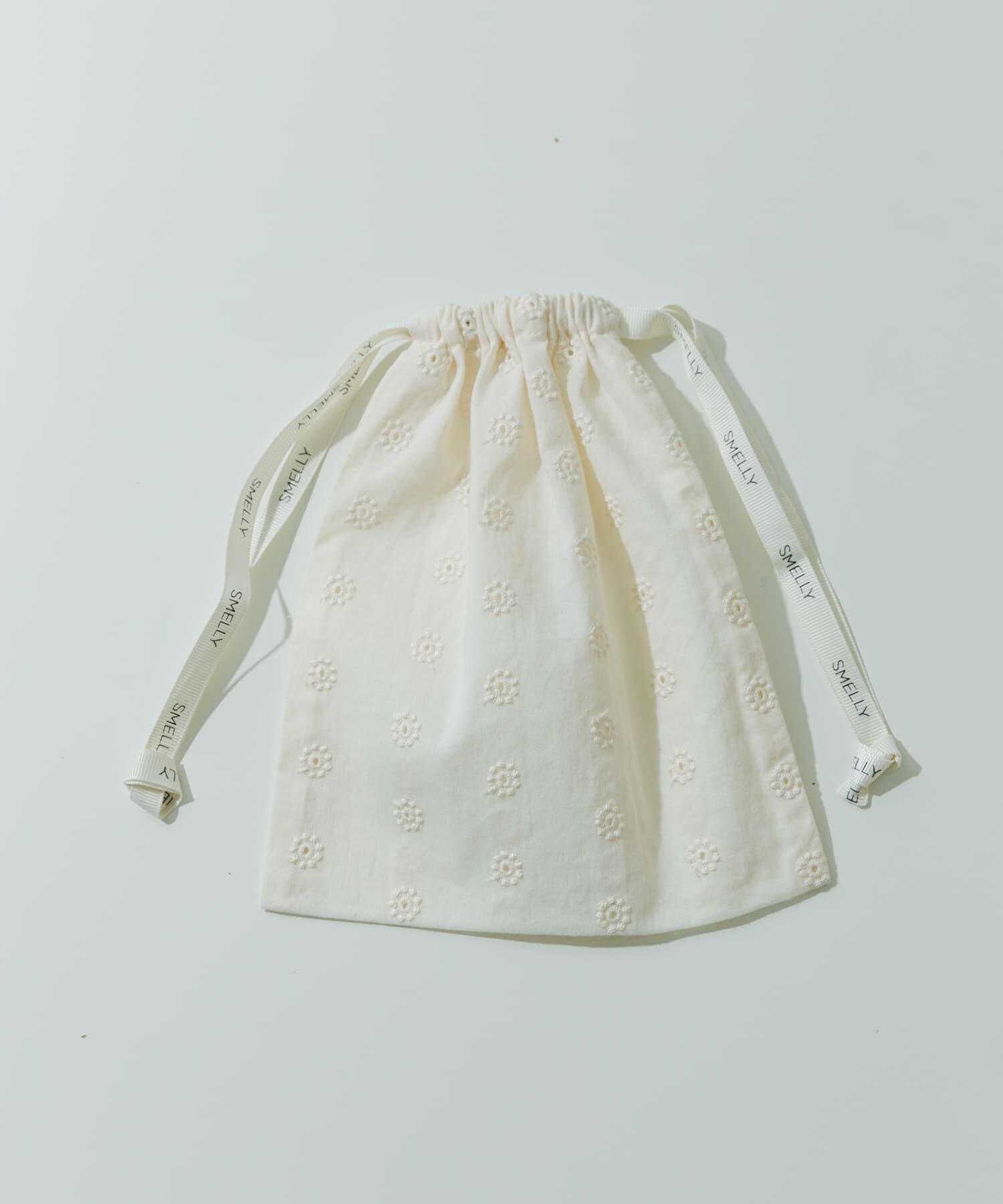 SMELLY「『WEB/一部店舗限定』プリントキンチャクポーチ」|ポーチ|アイボリー