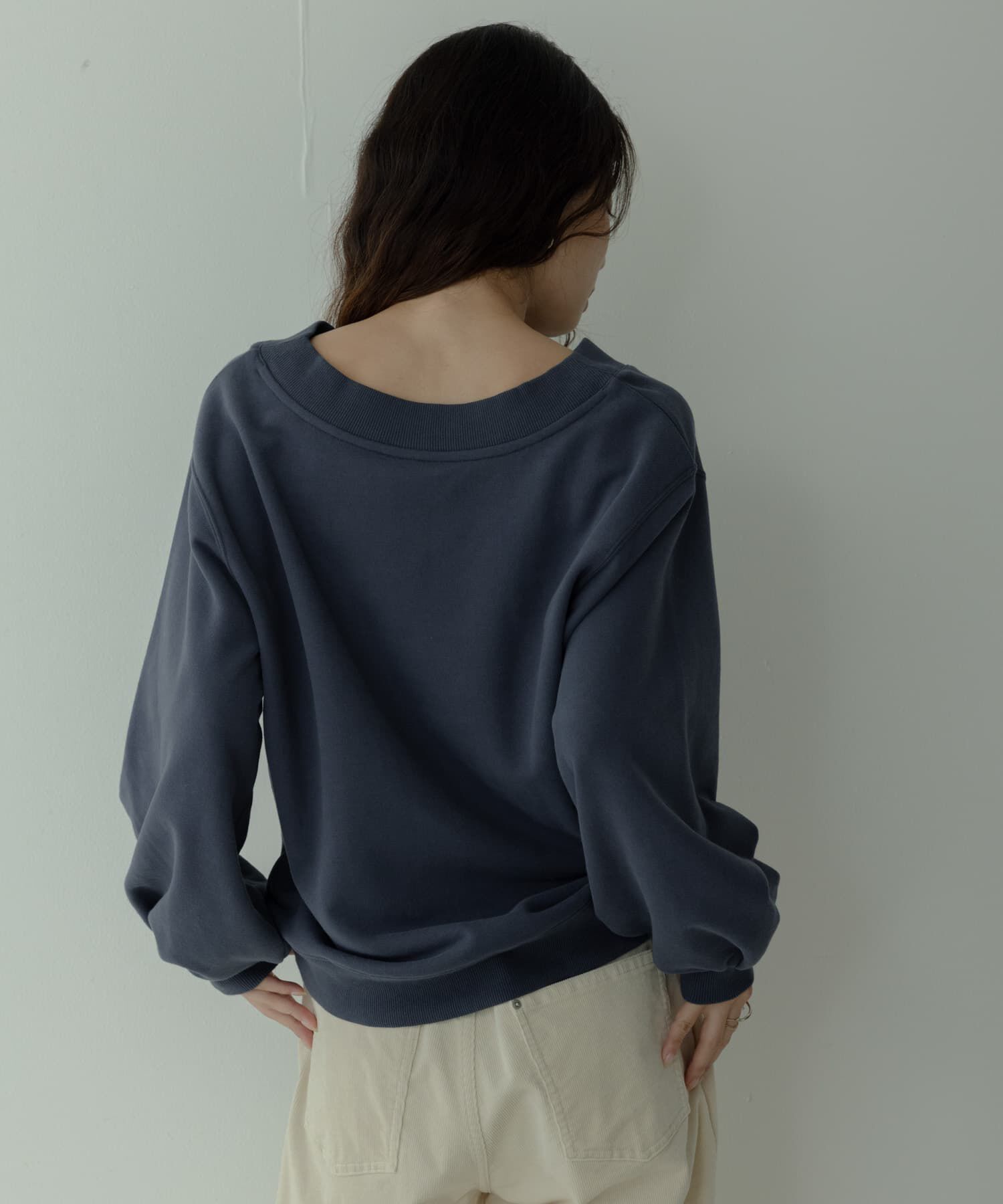 Sonny Label 「Vネック刺繍スウェット」|スウェット・ジャージ|