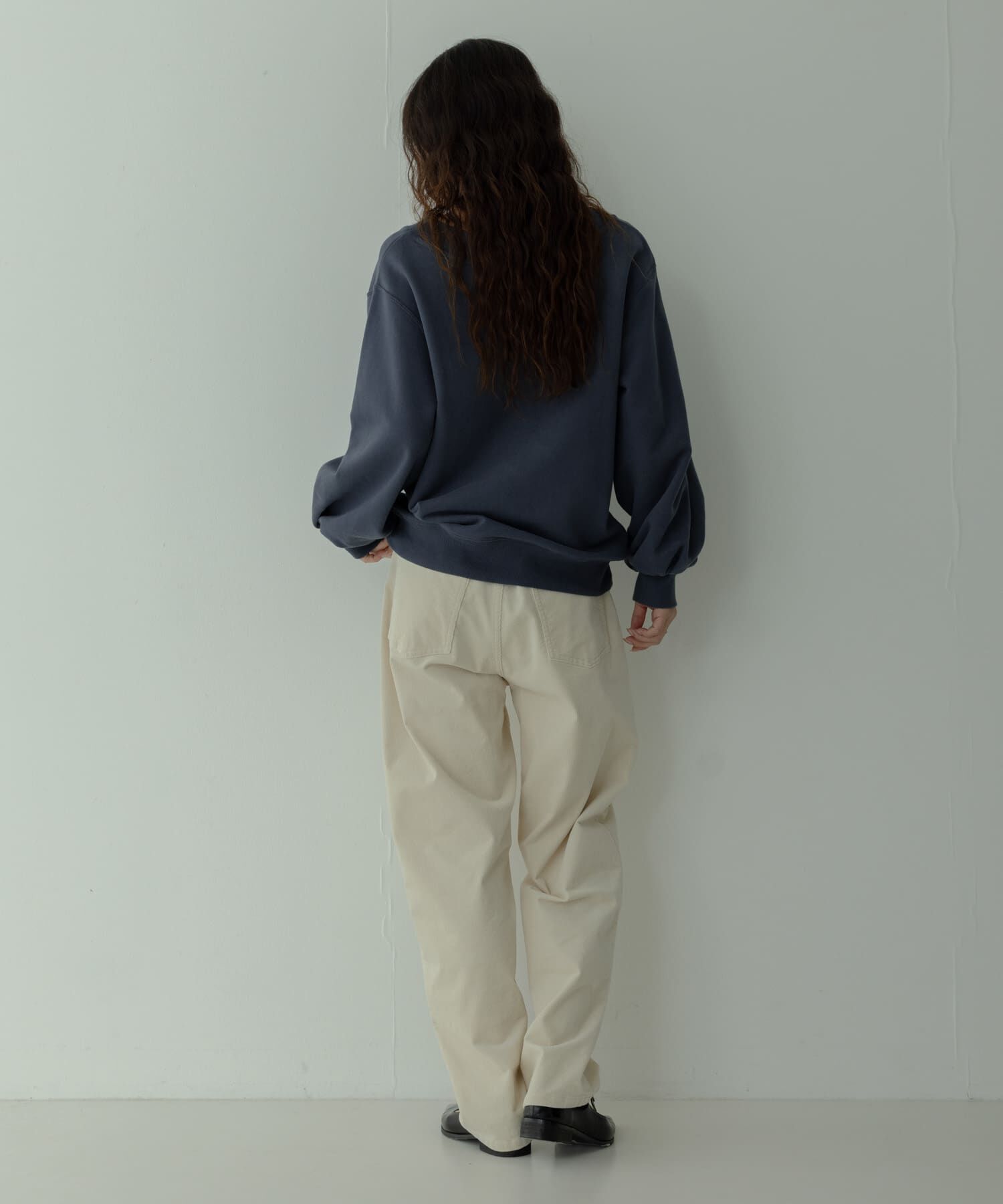 Sonny Label 「Vネック刺繍スウェット」|スウェット・ジャージ|