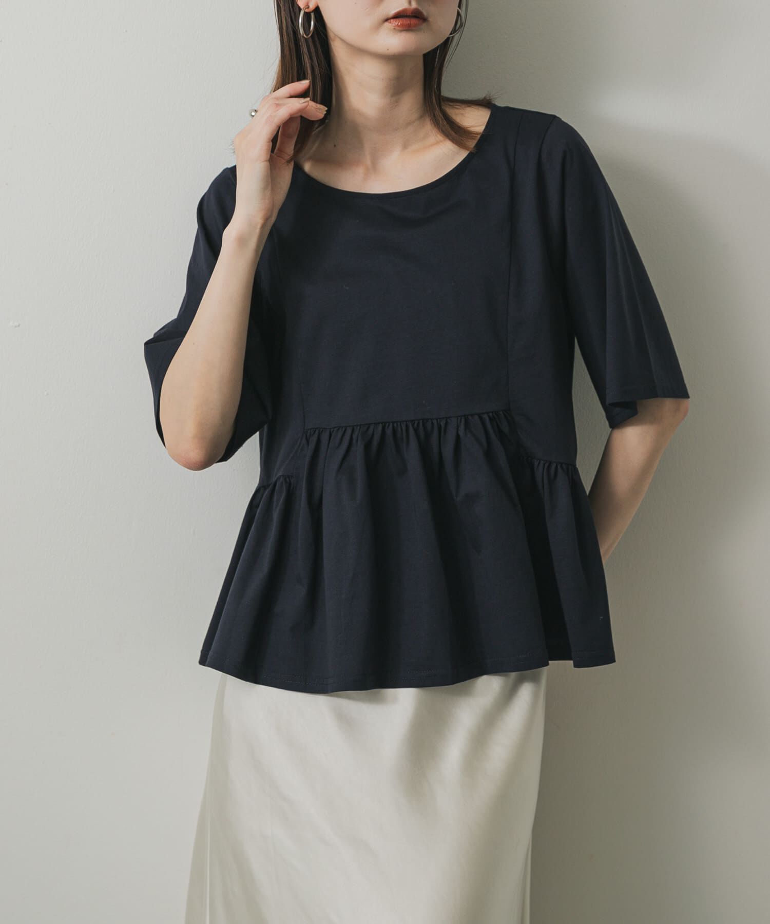 SENSE OF PLACE by URBAN RESEARCH「クルーネックペプラムフリルトップ」|Tシャツ・カットソー|ネイビー