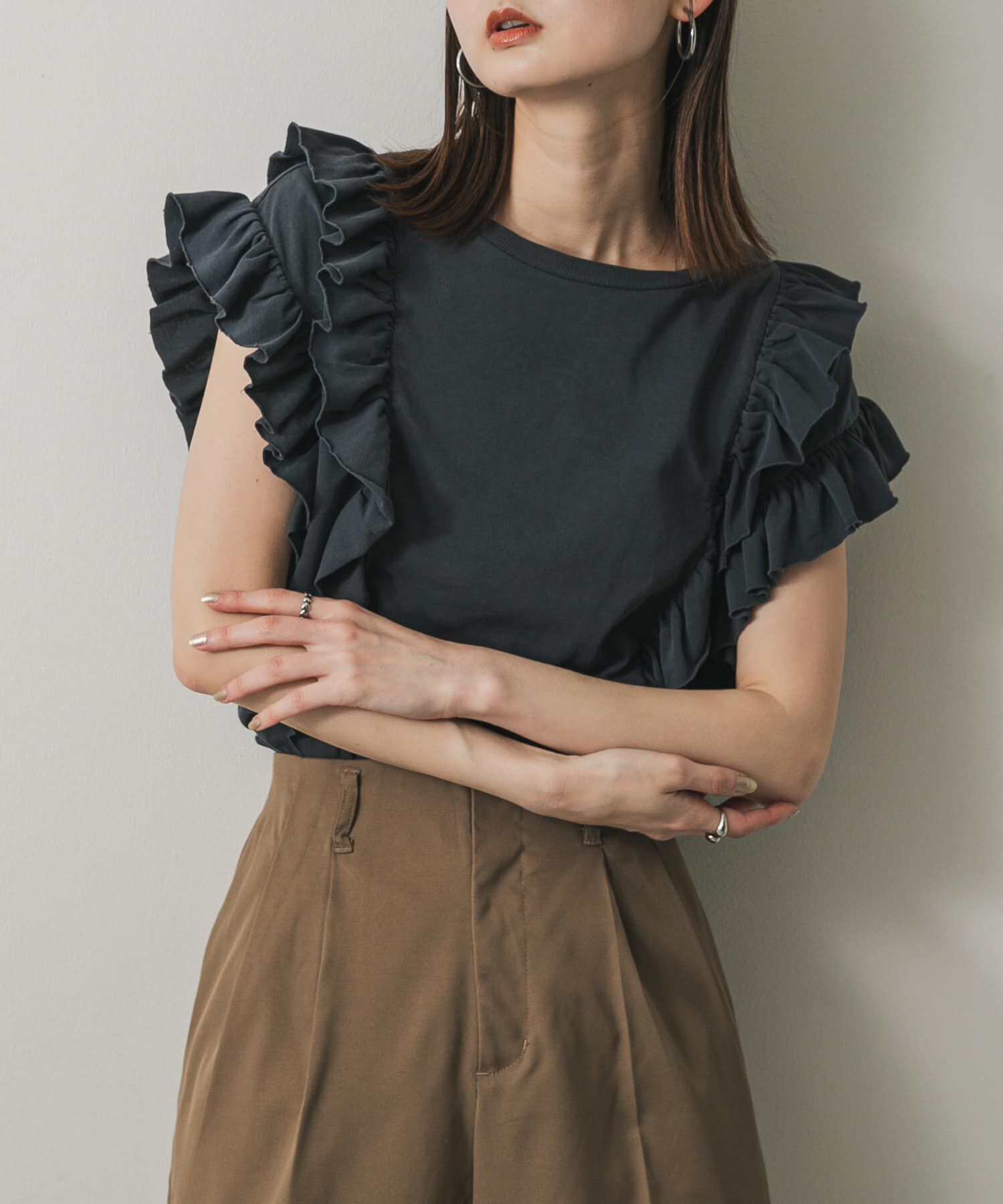 SENSE OF PLACE by URBAN RESEARCH「ギャザーフリルトップ」|Tシャツ・カットソー|チャコールグレー