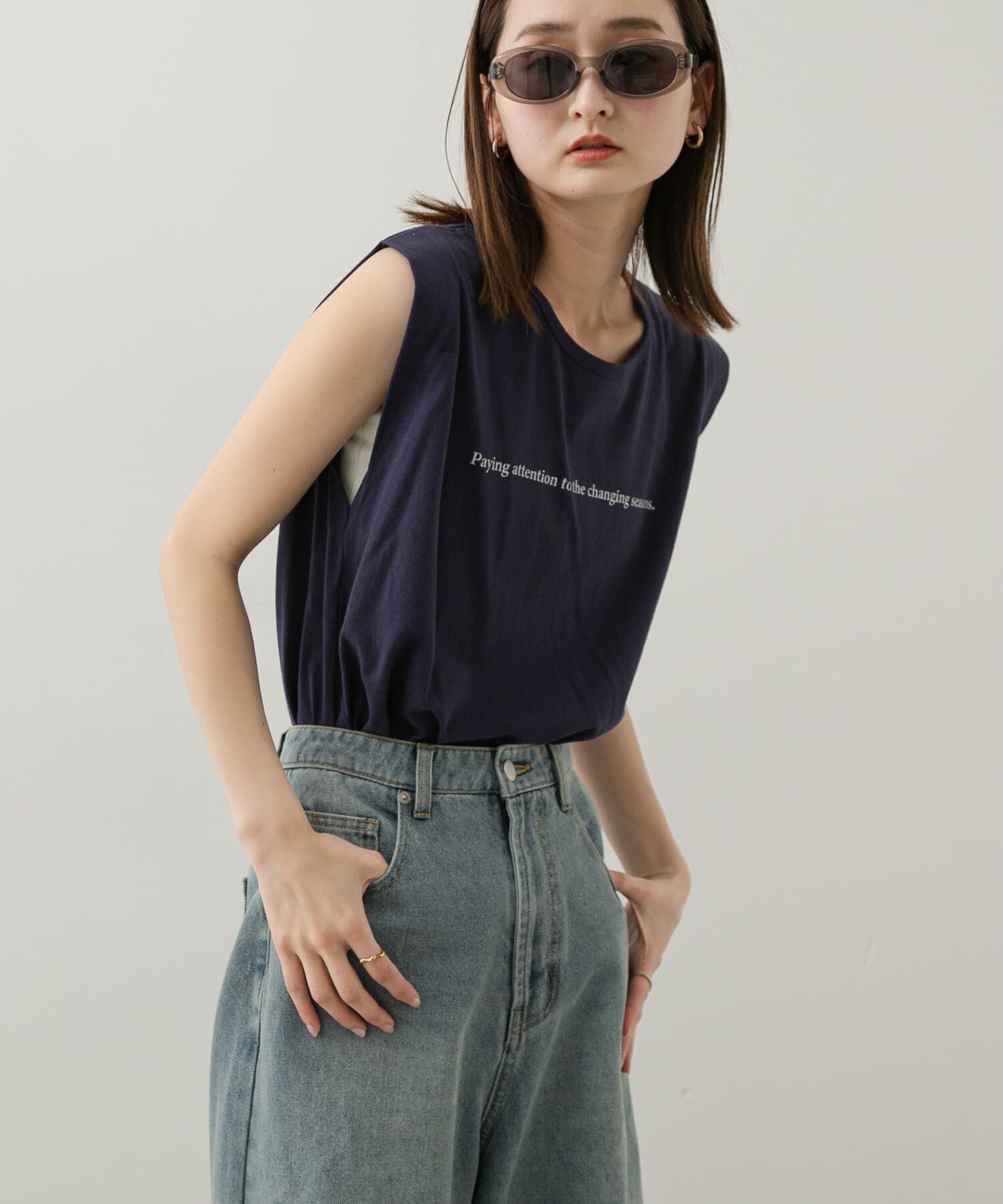 SENSE OF PLACE by URBAN RESEARCH「ショルダータックグラフィックTシャツ」|Tシャツ・カットソー|