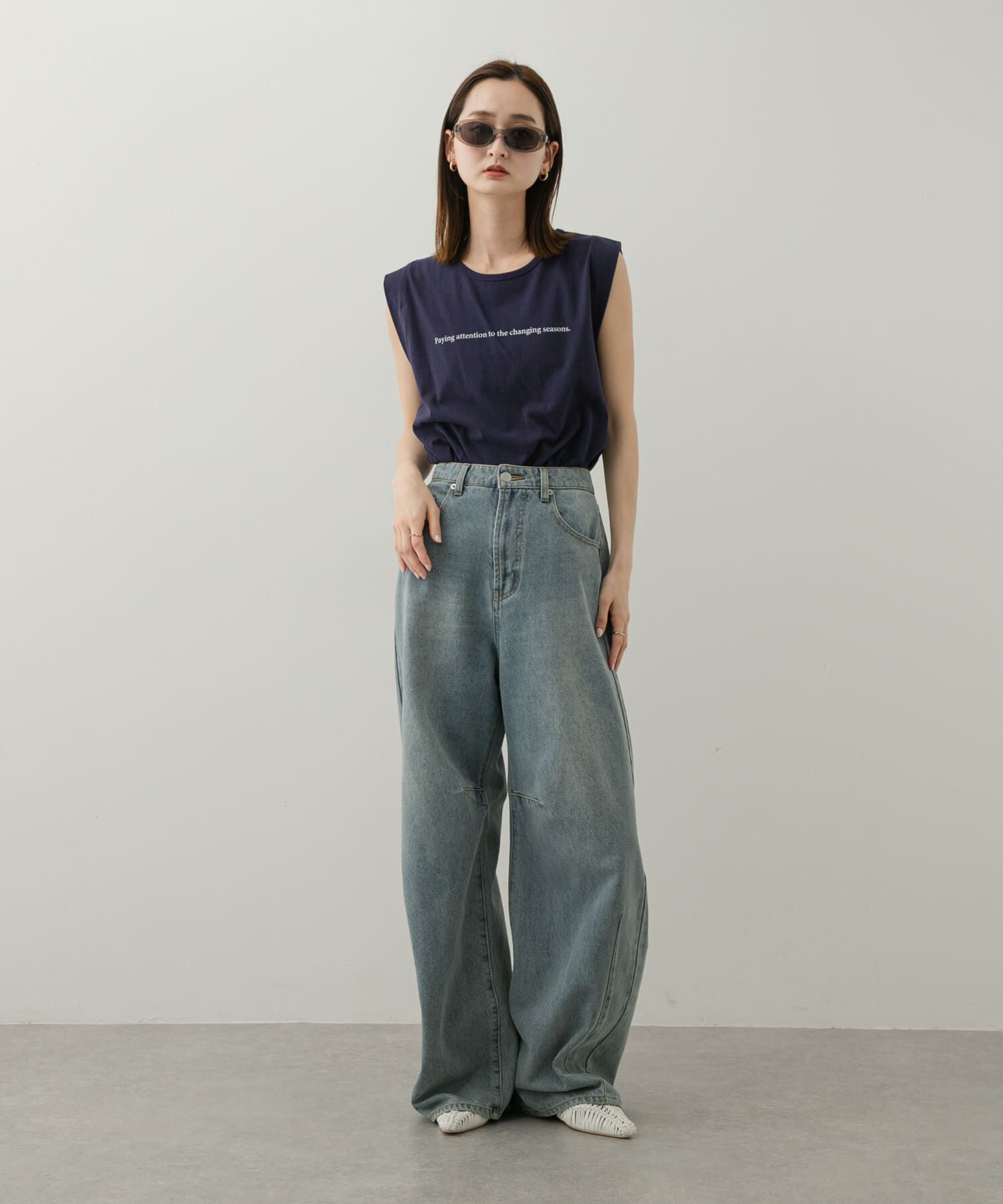 SENSE OF PLACE by URBAN RESEARCH「ショルダータックグラフィックTシャツ」|Tシャツ・カットソー|