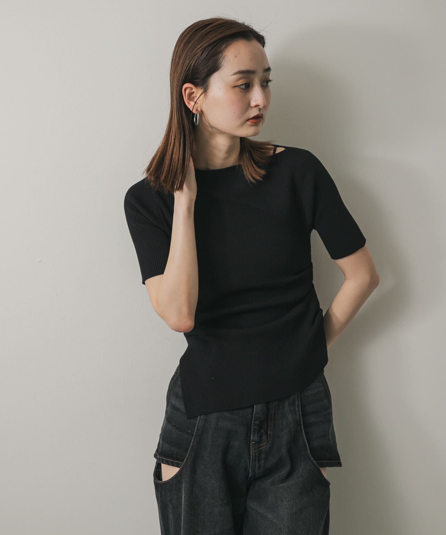 SENSE OF PLACE by URBAN RESEARCH「アシメネックセーター(半袖)」|ニット・セーター|