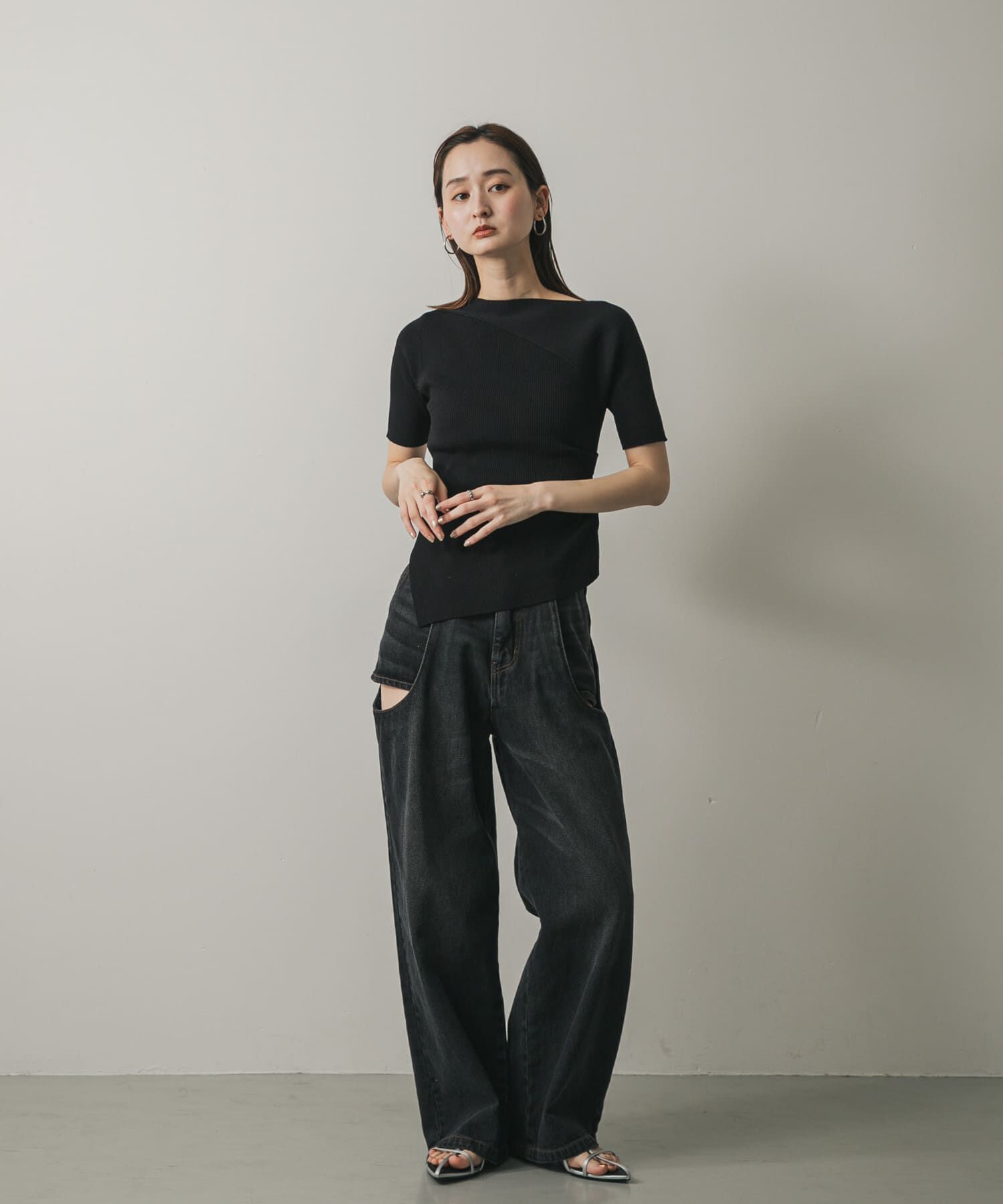 SENSE OF PLACE by URBAN RESEARCH「アシメネックセーター(半袖)」|ニット・セーター|