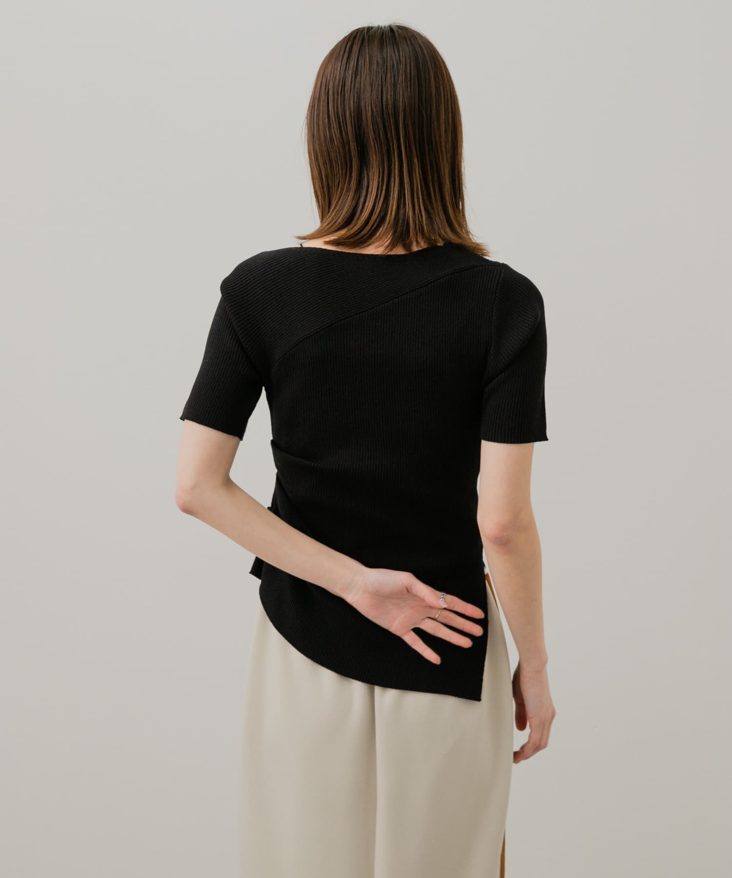 SENSE OF PLACE by URBAN RESEARCH「アシメネックセーター(半袖)」|ニット・セーター|