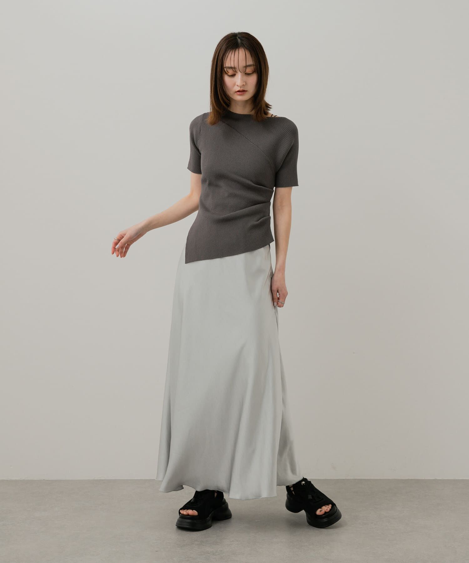 SENSE OF PLACE by URBAN RESEARCH「アシメネックセーター(半袖)」|ニット・セーター|