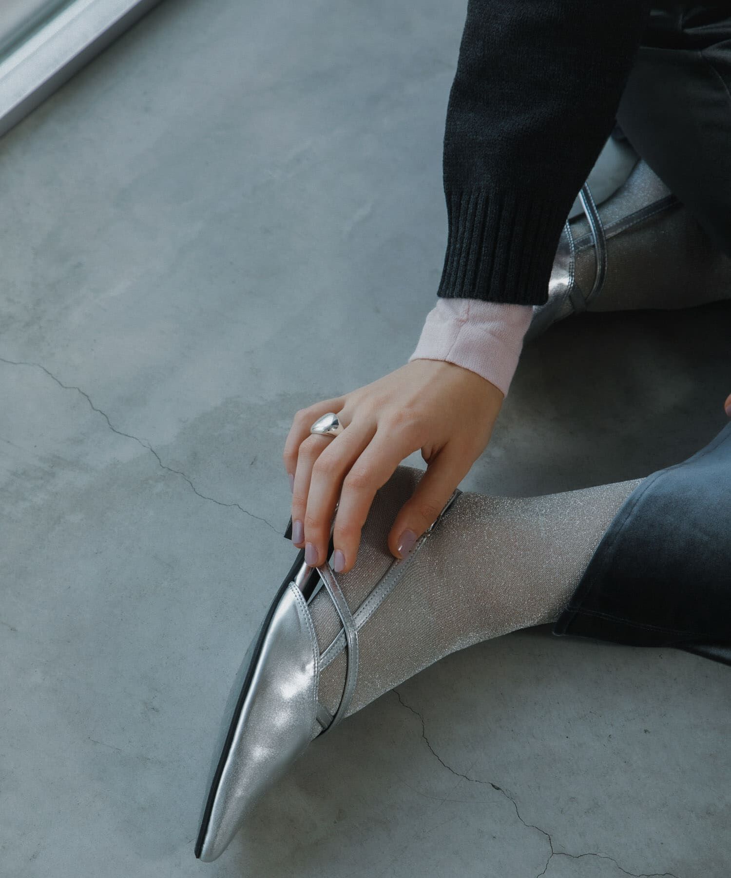 SENSE OF PLACE by URBAN RESEARCH「ポインテッドクロスベルトミュール」|その他|シルバー