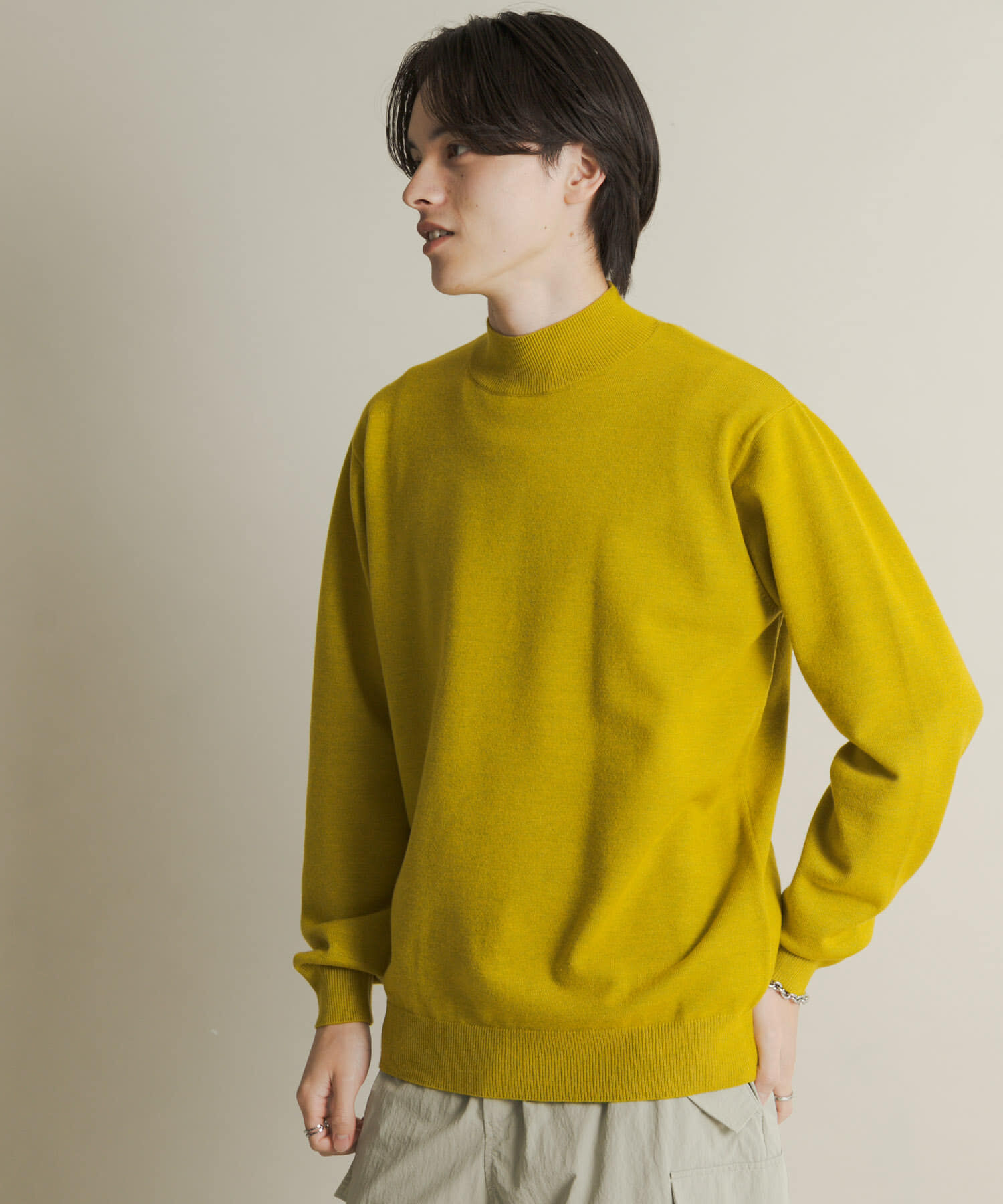 SENSE OF PLACE by URBAN RESEARCH「『一部WEB限定カラー』『洗濯可/毛玉防止』ストレッチモックネックニット」|ニット・セーター|