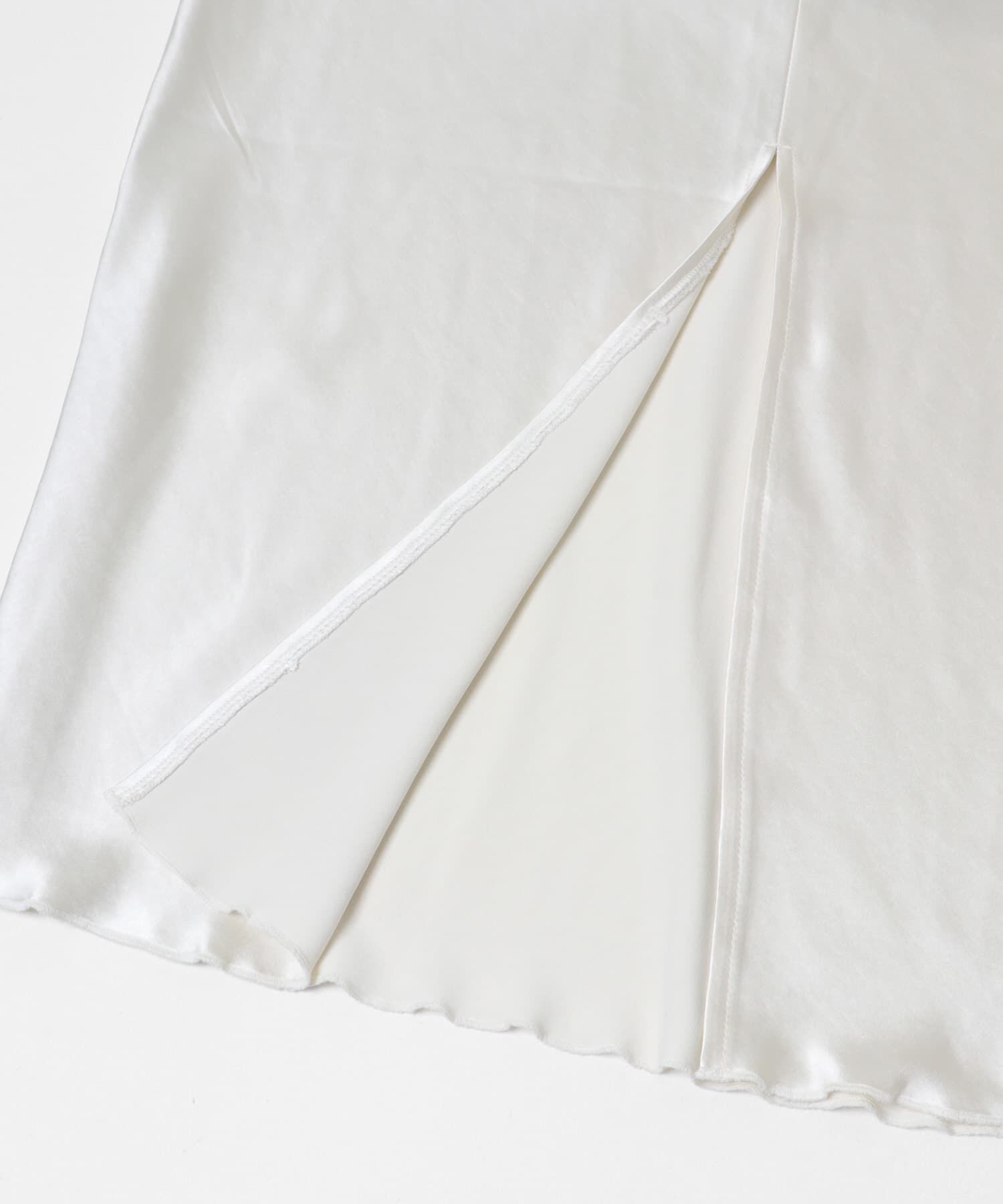 SENSE OF PLACE by URBAN RESEARCH「サテンアイラインスカート」|スカート|