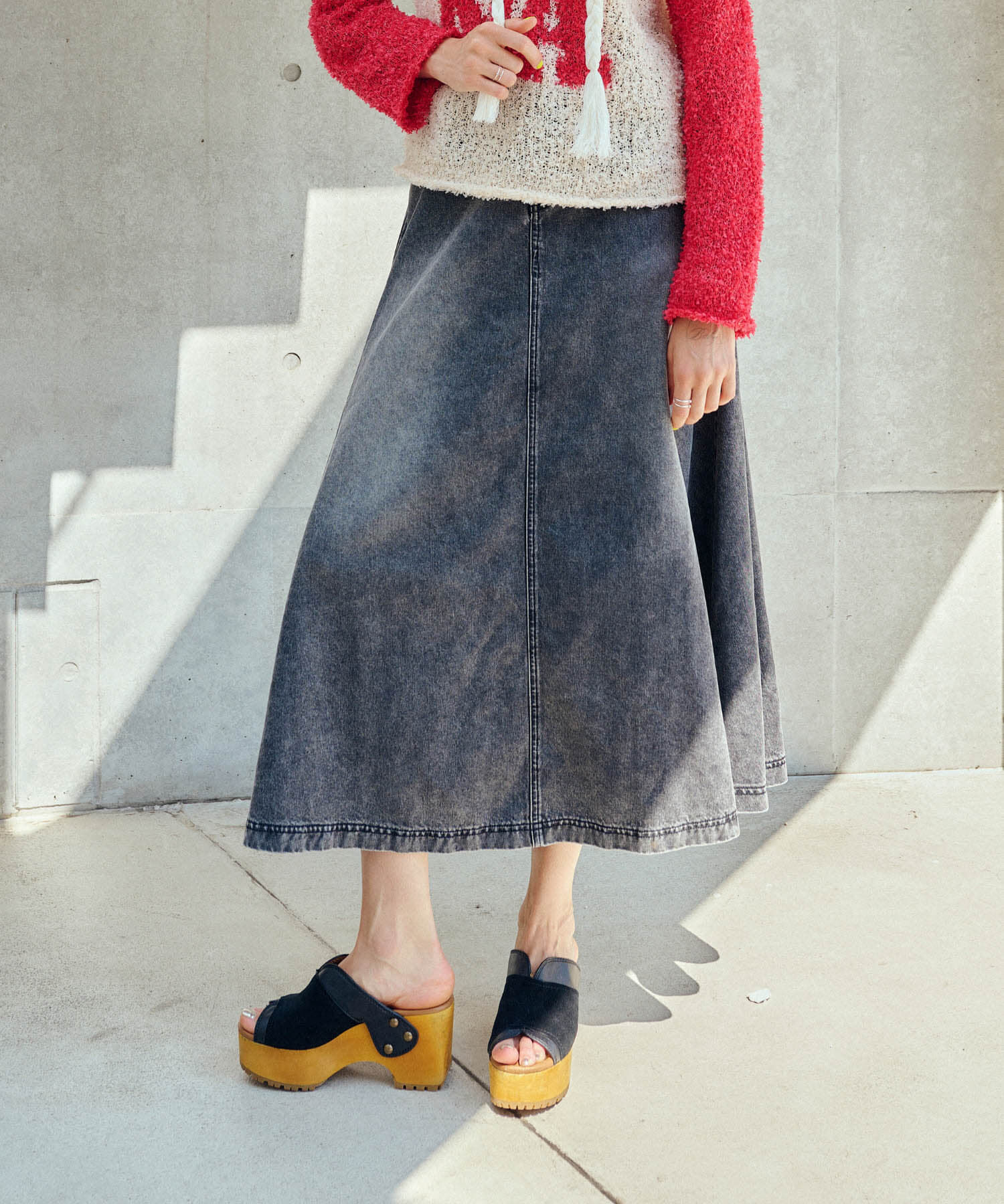 SENSE OF PLACE by URBAN RESEARCH「ANNA SUI NYC　オーバードレープデニムロングスカート」|スカート|ブラック