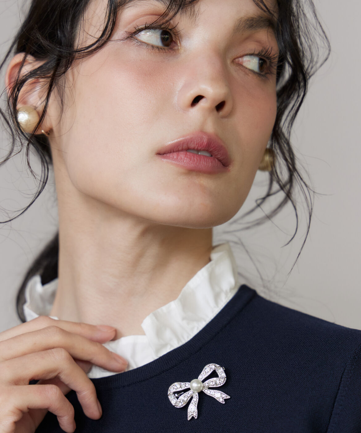Maglie le cassetto「リボンパールブローチ」|ブローチ・コサージュ|