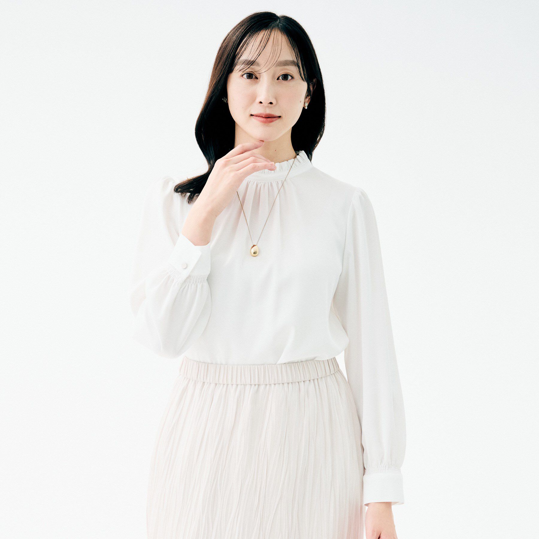 UNTITLED「【セレモニー/フォーマル/お仕事着】ハイネックフリル ブラウス」|シャツ・ブラウス|