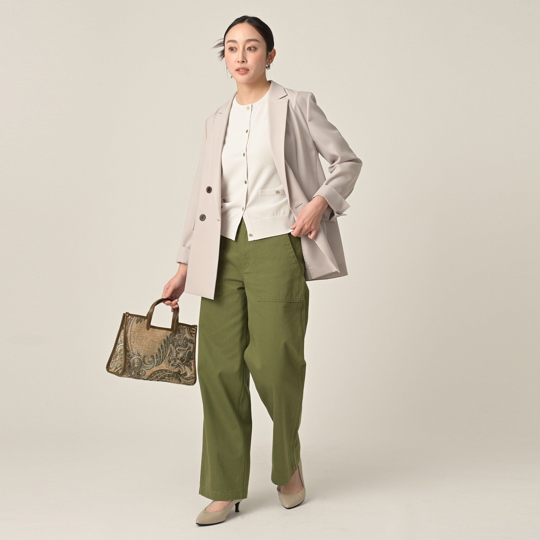 UNTITLED「クルーネックニットカーディガン」|カーディガン|