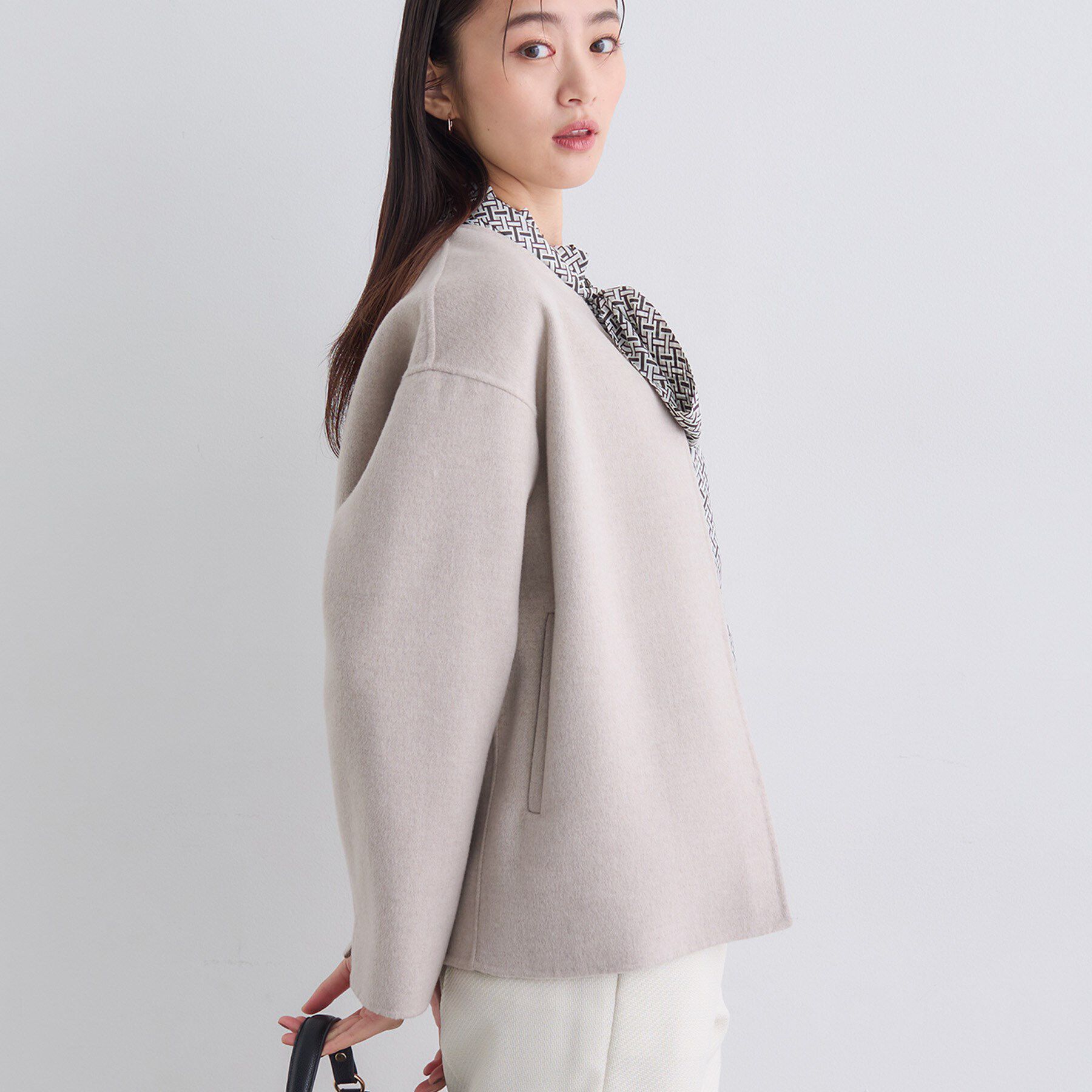 配色デザイン／ショート丈】ウールリバー ノーカラーコート（INDIVI