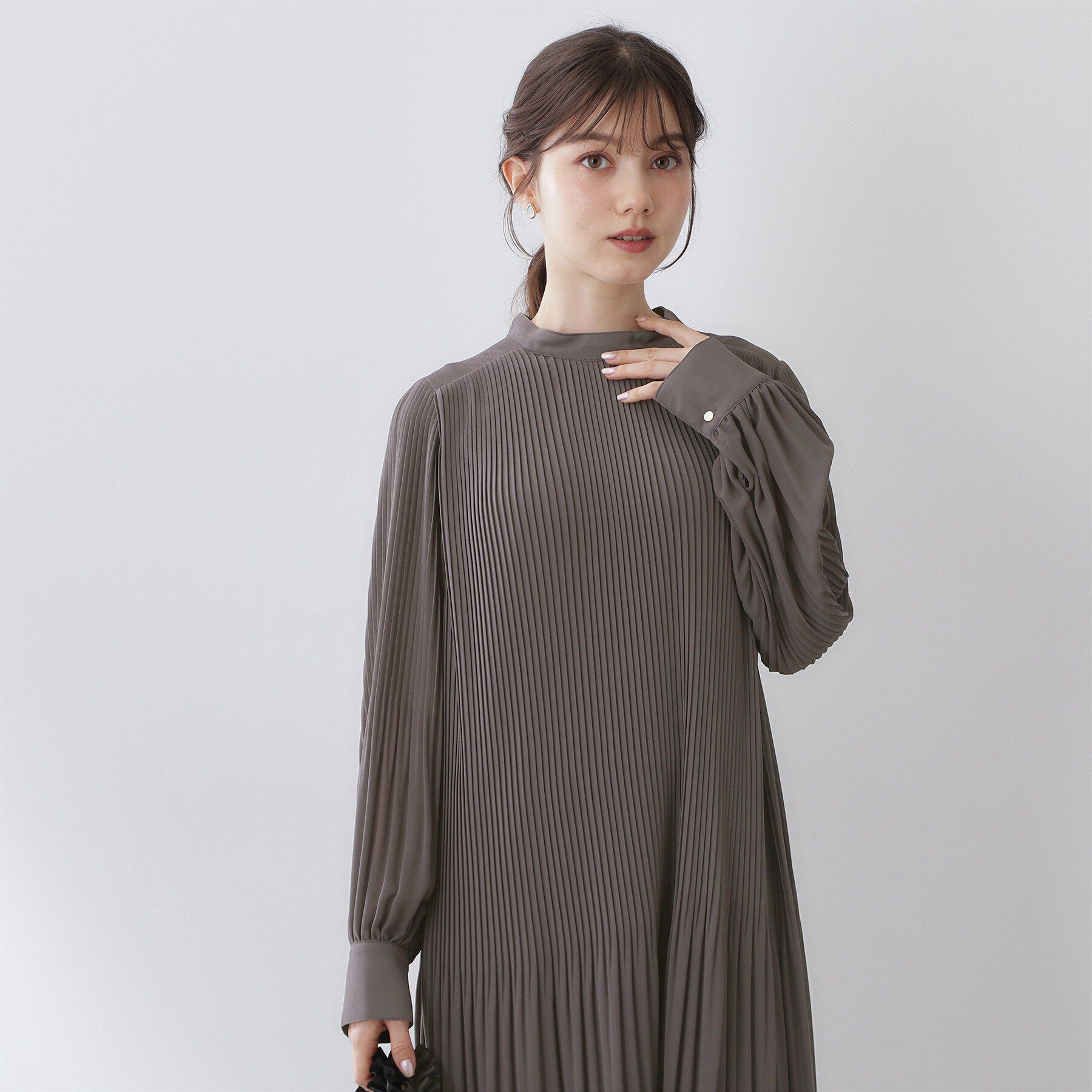 index「ベルト付きプリーツフレアワンピース【洗濯機OK/イージーアイロン/防シワ】《5col》」|ワンピース|