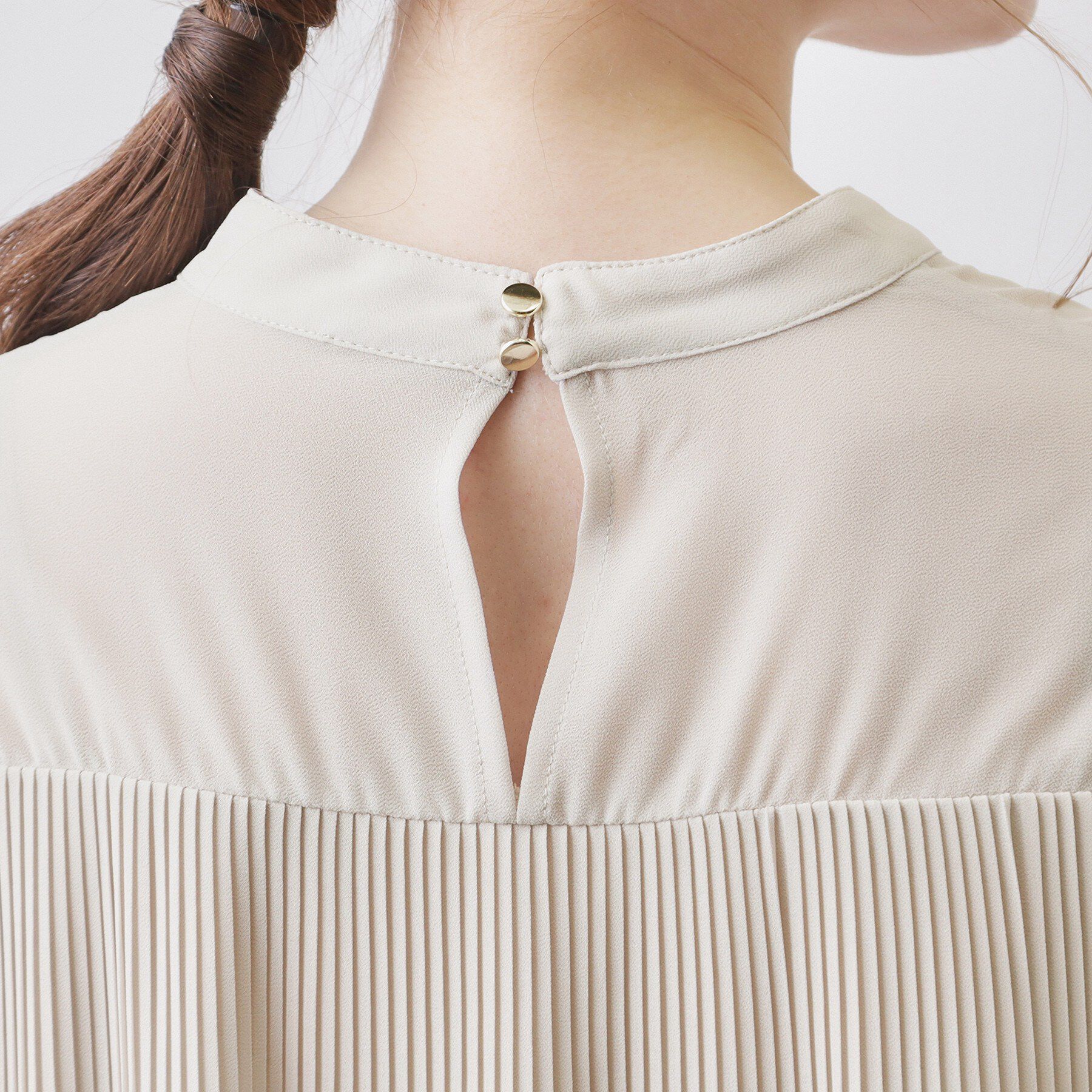 index「エアリープリーツスタンドカラーブラウス【洗濯機OK/イージーアイロン/防シワ】《5col》」|シャツ・ブラウス|