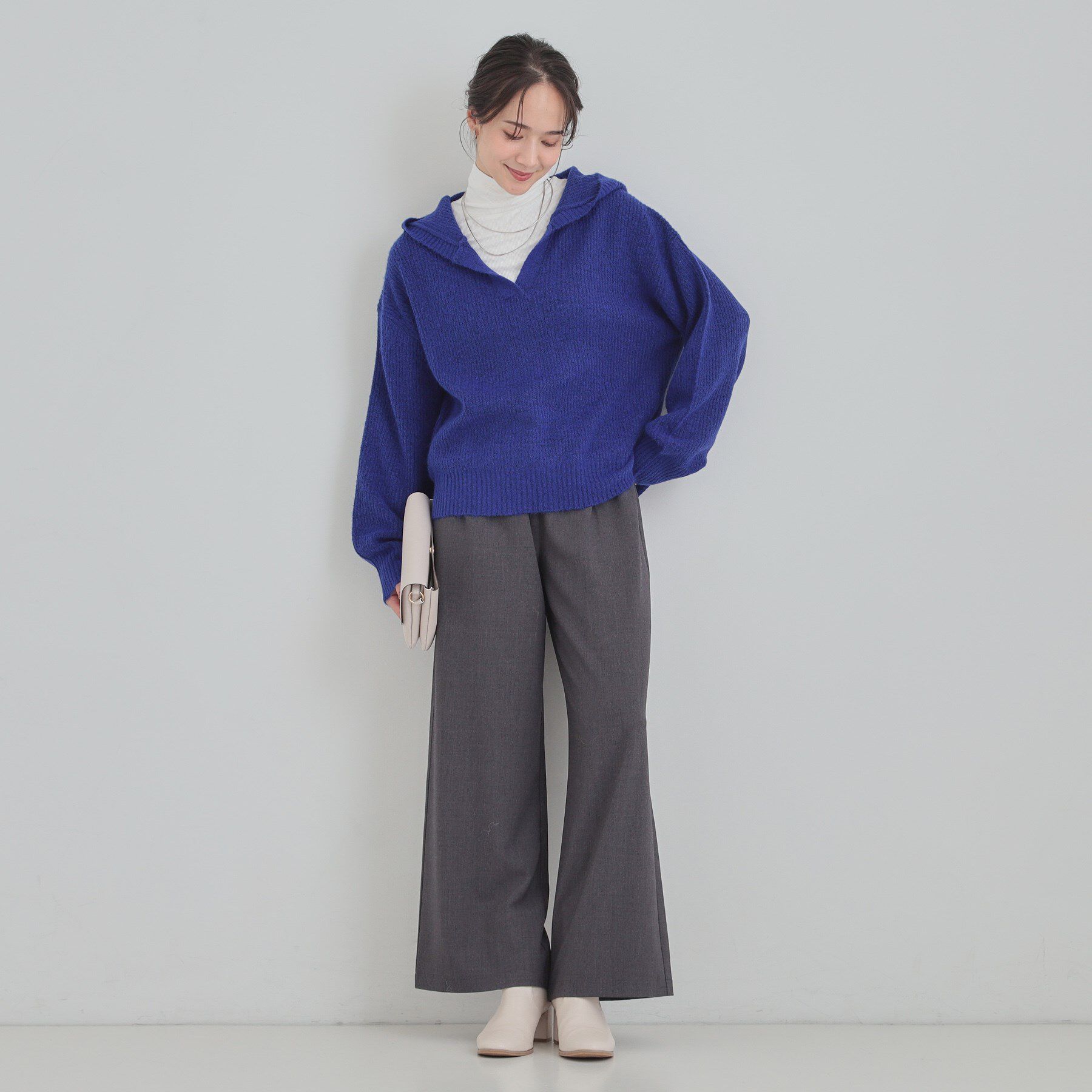 SHOO･LA･RUE「【S-LL】お顔周りをすっきり魅せる ふんわり Vネックフードニット」|ニット・セーター|