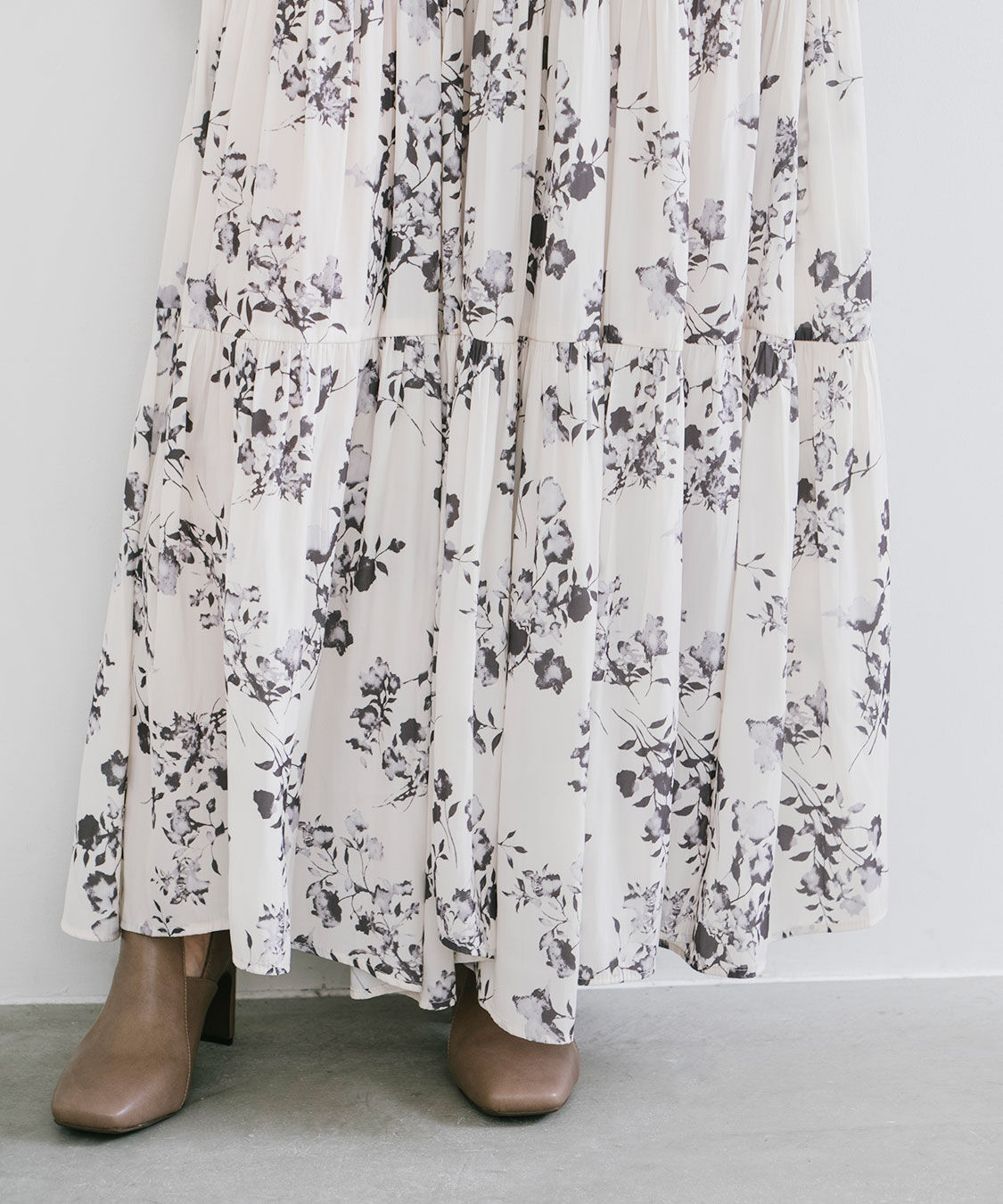 シャーリングティアードフラワーワンピース（COCO DEAL）｜ルミネの