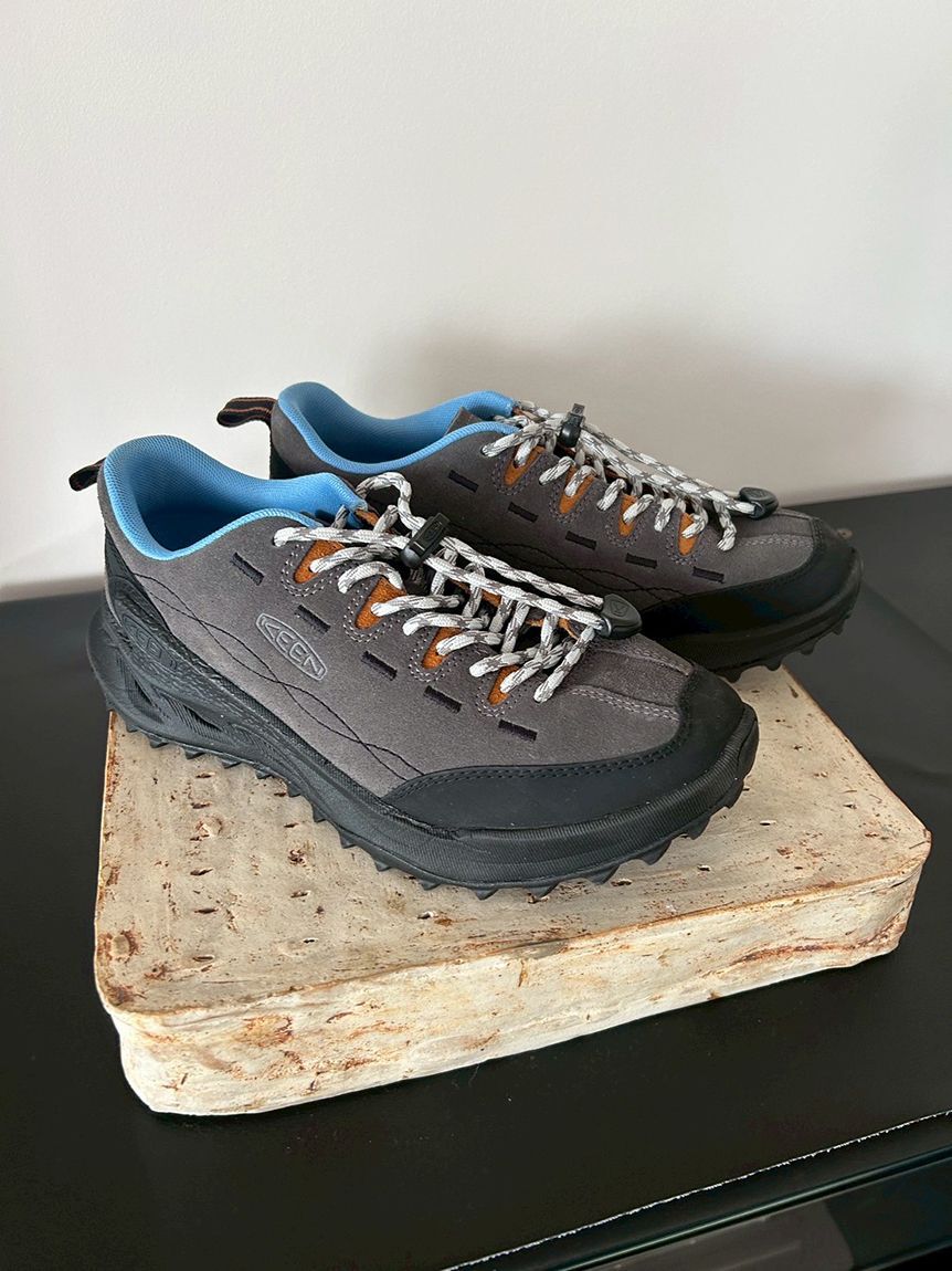 KEEN「【emmi&times;KEEN】JASPER ZIONIC」|スニーカー|