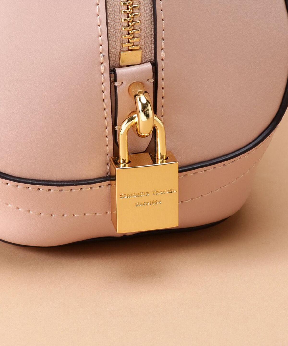 Samantha Thavasa「トラペズミニヨン ボストンバッグ 小サイズ」|ハンドバッグ|