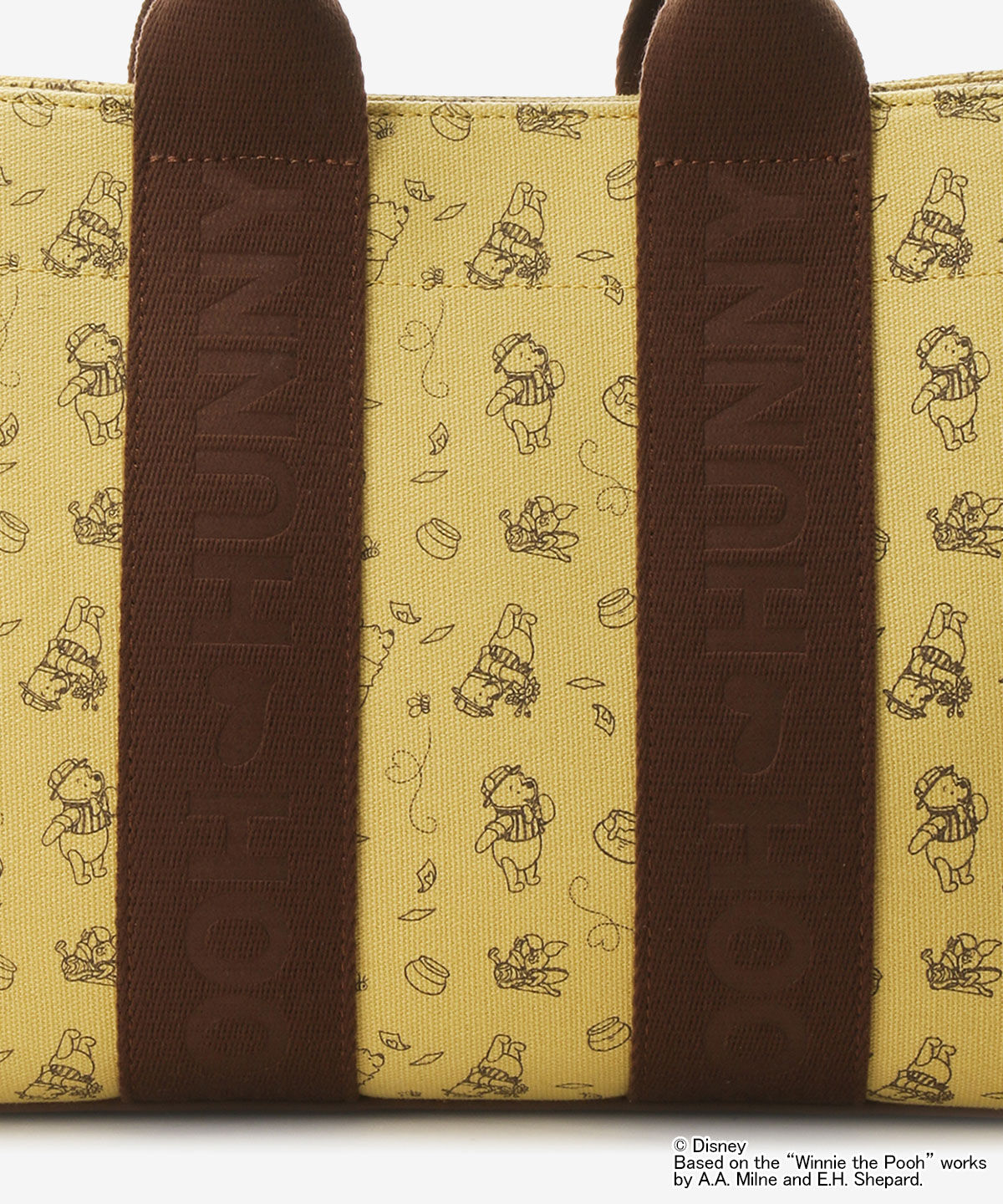 Samantha Thavasa「「くまのプーさんコレクション」スクエアキャンバストートバッグ」|トートバッグ|