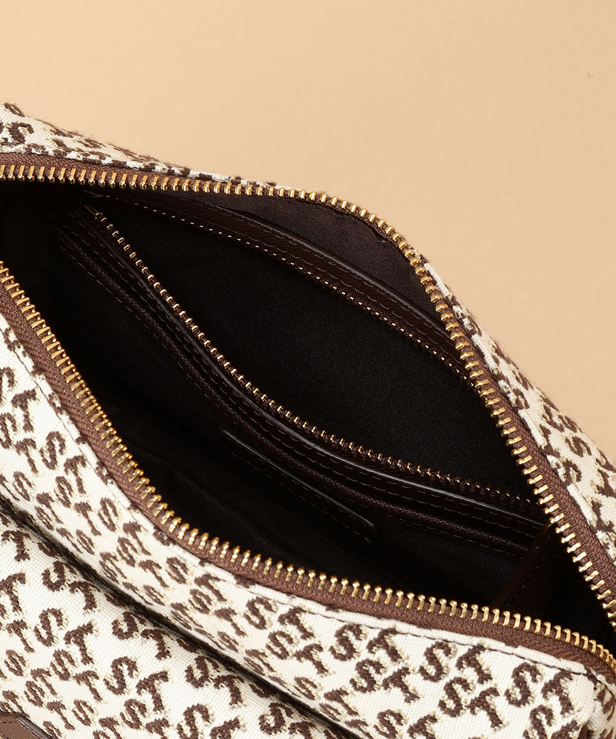 Samantha Thavasa「ST Jacquard シルエット ショルダーバッグ」|ショルダー・メッセンジャー|