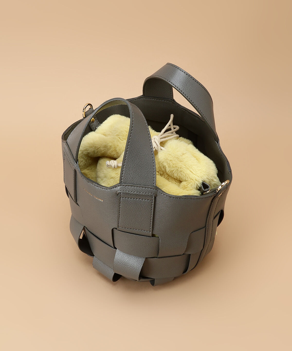 Samantha Thavasa「ファー巾着付きメッシュバッグ」|ハンドバッグ|