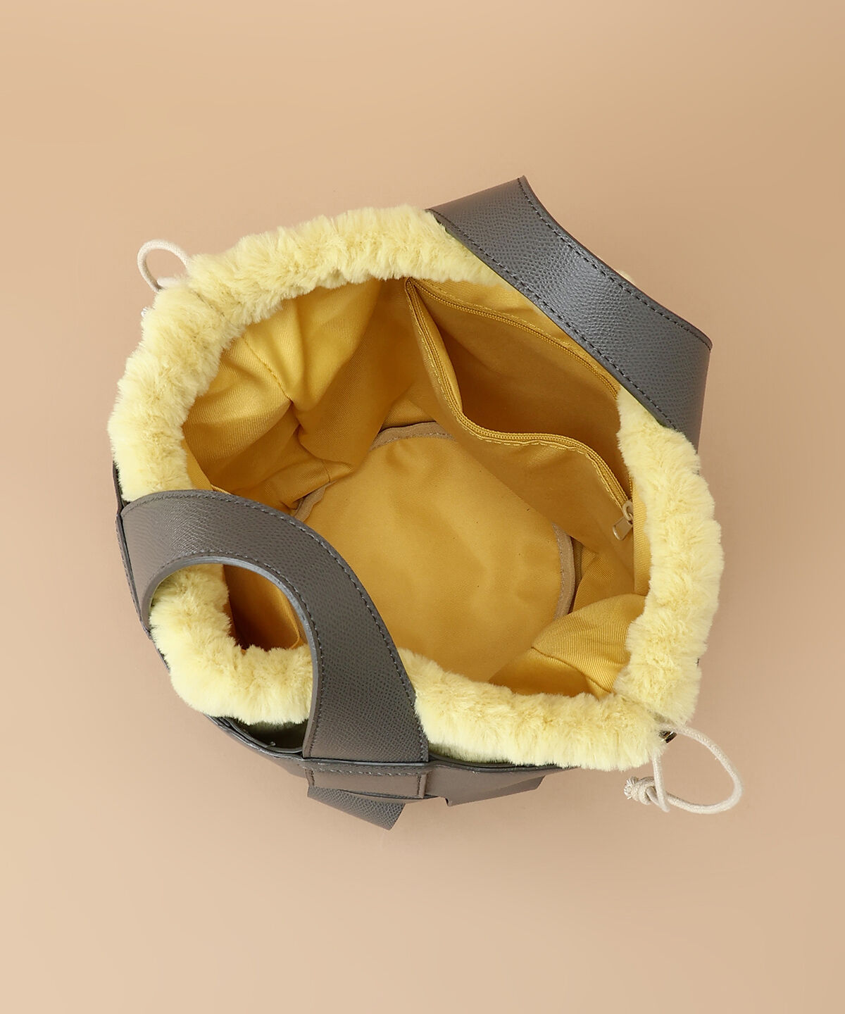 Samantha Thavasa「ファー巾着付きメッシュバッグ」|ハンドバッグ|