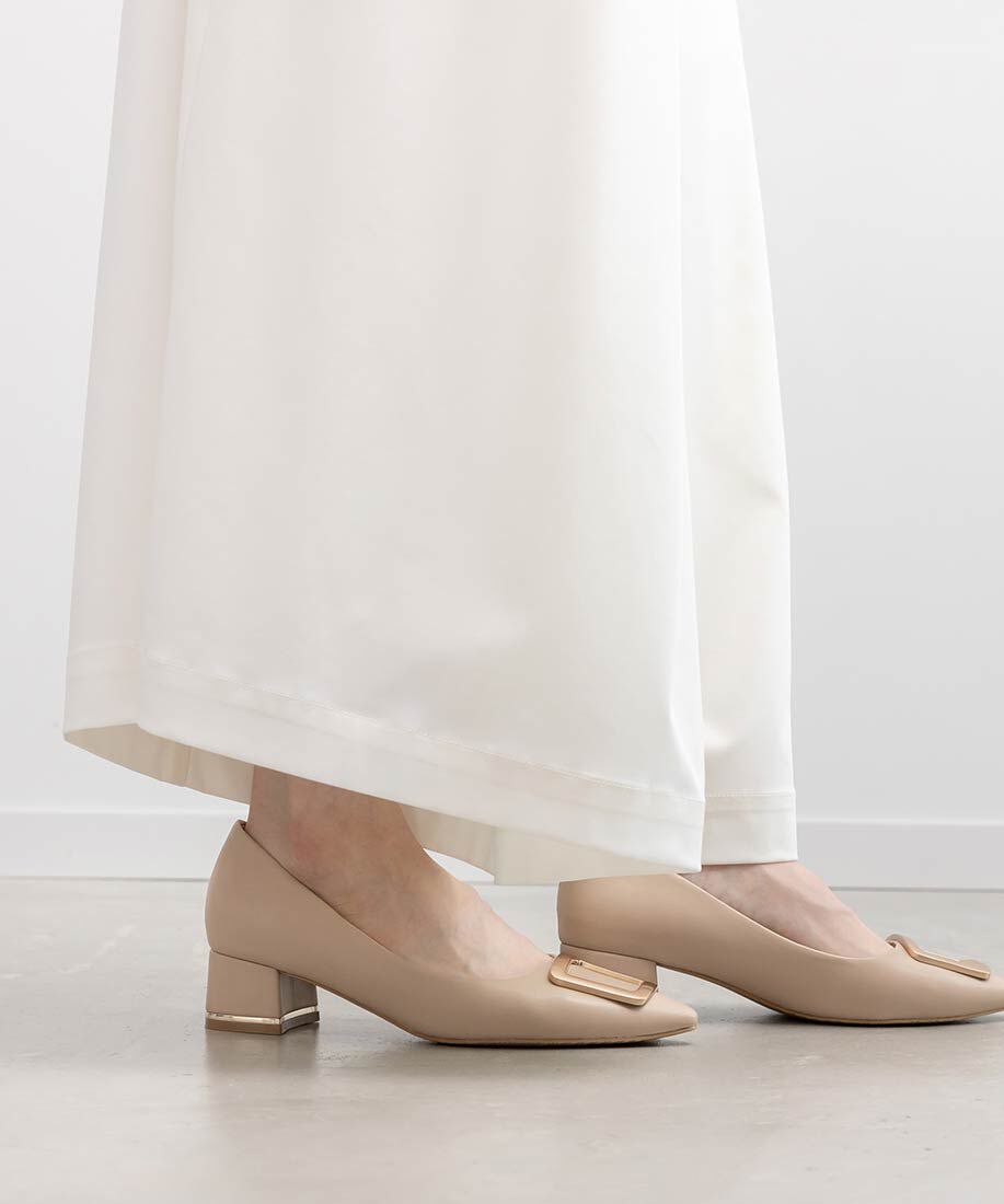  「スクエアゴールドパーツパンプス」|パンプス|