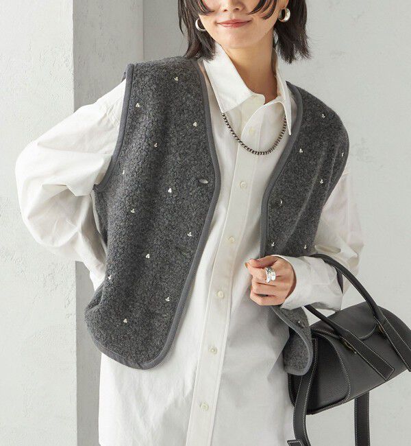 SHIPS for women「【SHIPS別注】assiette:ウール混 ボア 刺繍 ベスト」|ベスト・ジレ|ダークグレー