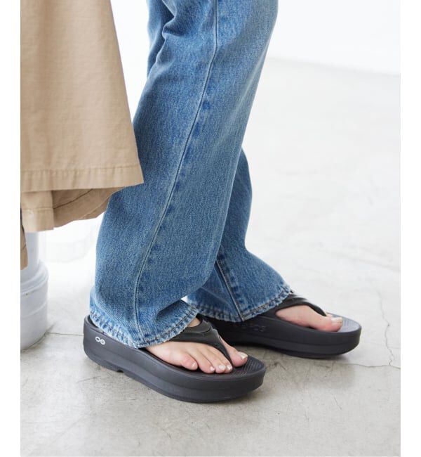 SLOBE IENA「《追加予約》OOFOS/ウーフォス Oomega OOMEGA」|サンダル|