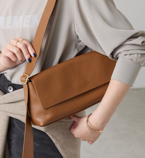  「【牛革/２WAY/500mlペットボトル収納可】シュリンクリンショルダーバッグ」|ショルダー・メッセンジャー|