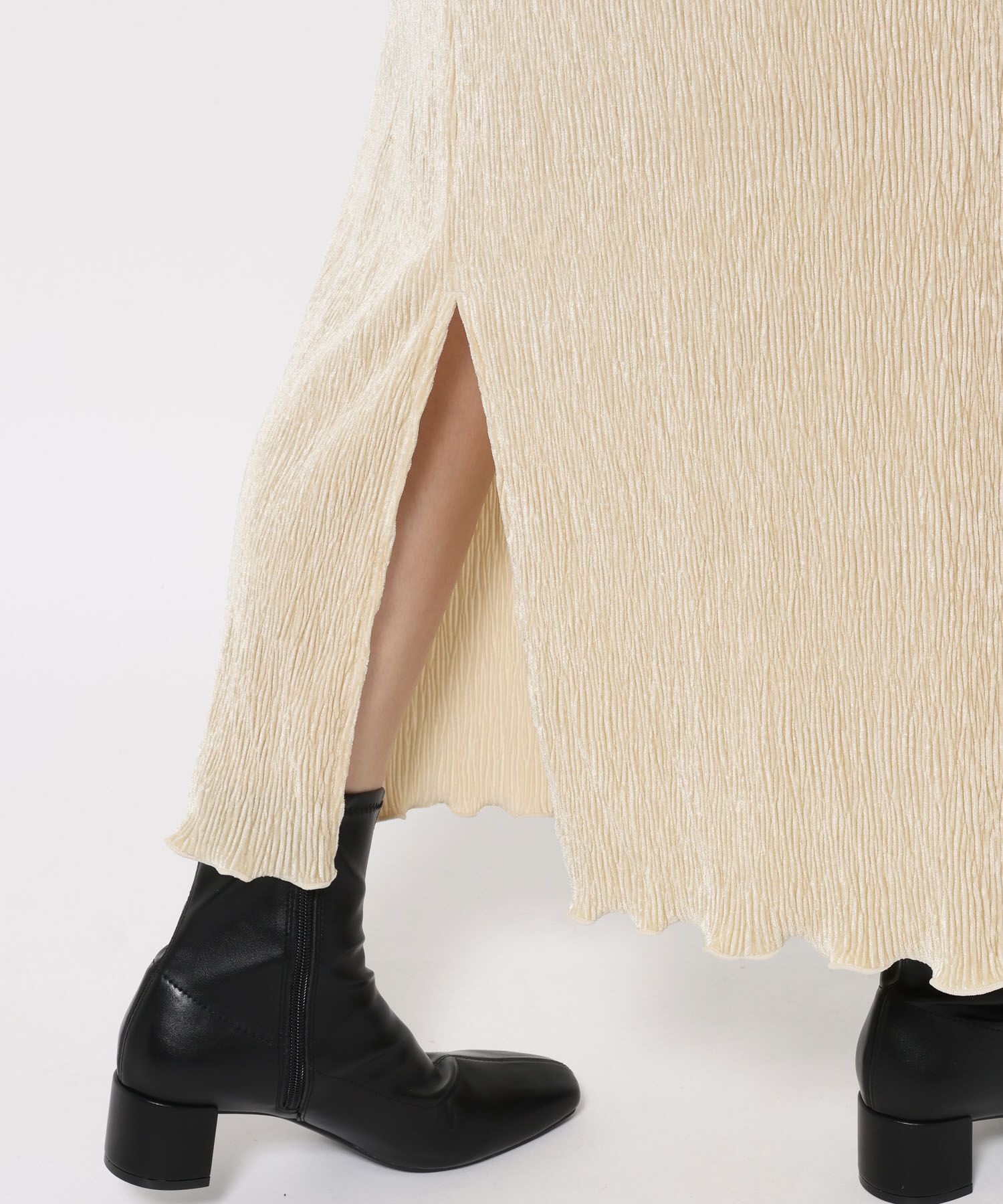 LOWRYS FARM「シャイニーベロアタイトスカート」|スカート|