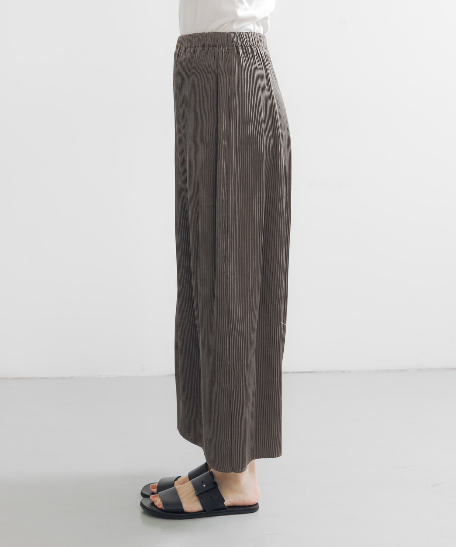 URBAN RESEARCH「サテンプリーツストレートラインスカート」|スカート|