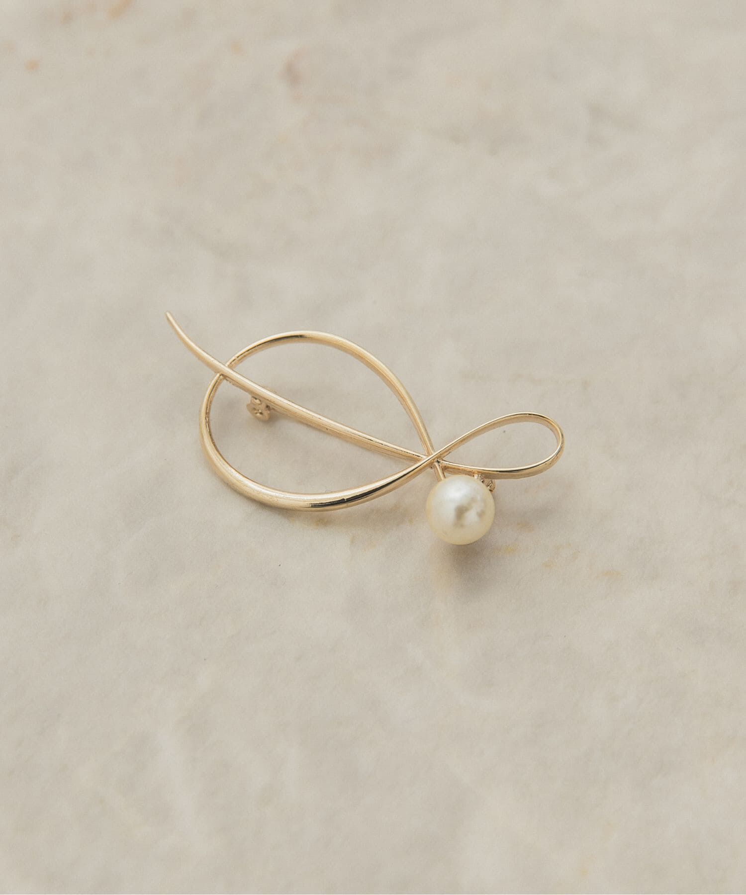 URBAN RESEARCH DOORS「パールブローチ」|ブローチ・コサージュ|ゴールド