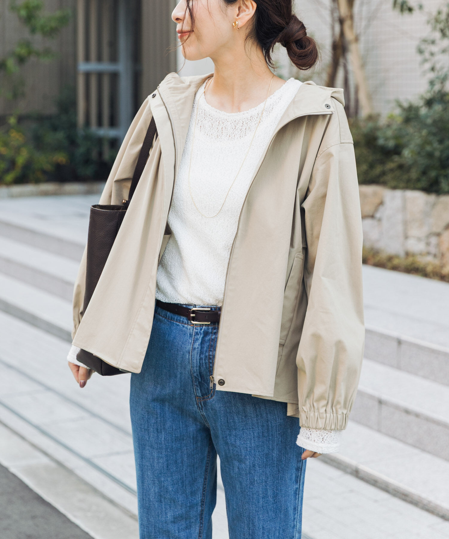 URBAN RESEARCH DOORS「撥水バックギャザーフードジャケット」|ノーカラーコート|