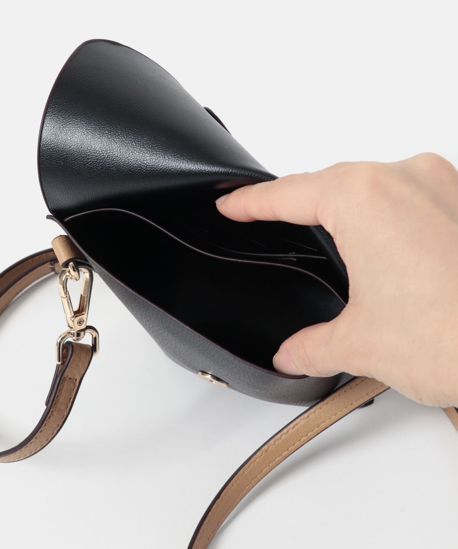 RODE SKO「縦型フラップポシェット」|ショルダー・メッセンジャー|