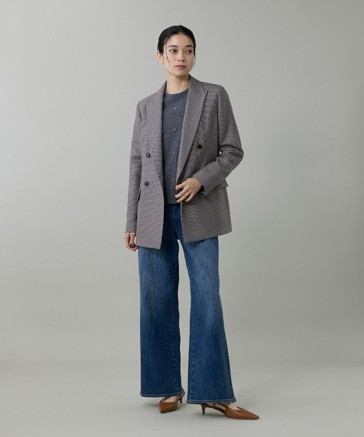 INED「クルーネックビジュー風刺繍ニット」|ニット・セーター|