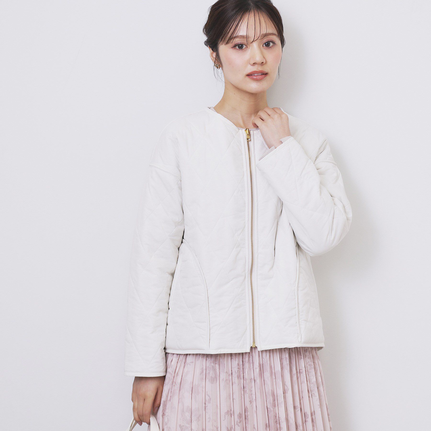 index「リバーシブル キルティングファーブルゾン【洗濯機OK】」|ブルゾン・スタジャン|アイボリー(004)