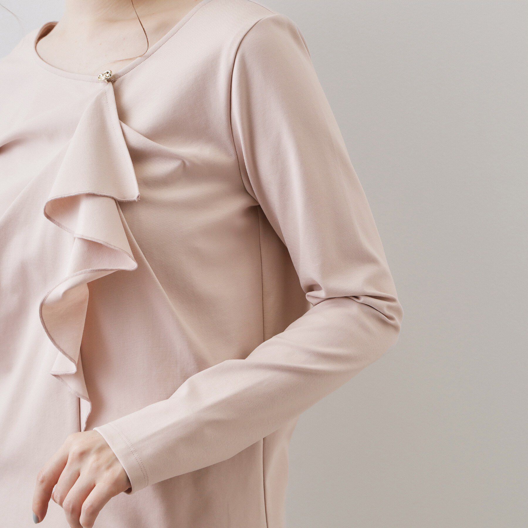 index「アシメラッフルフリルポンチトップス【洗濯機OK】」|Tシャツ・カットソー|