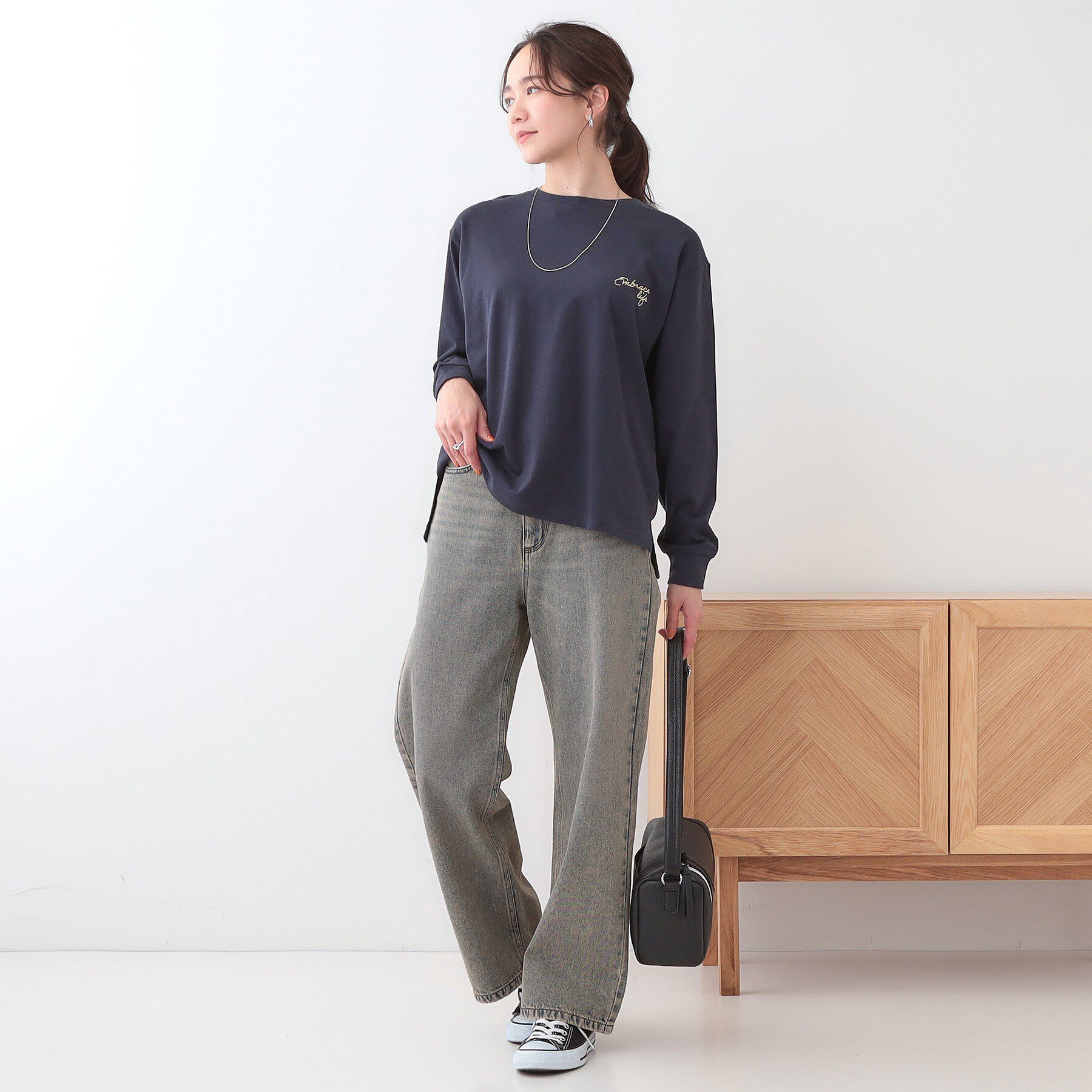 SHOO･LA･RUE「【洗える/S-LL】一枚でもレイヤードでも グラフィック長袖Tシャツ」|Tシャツ・カットソー|