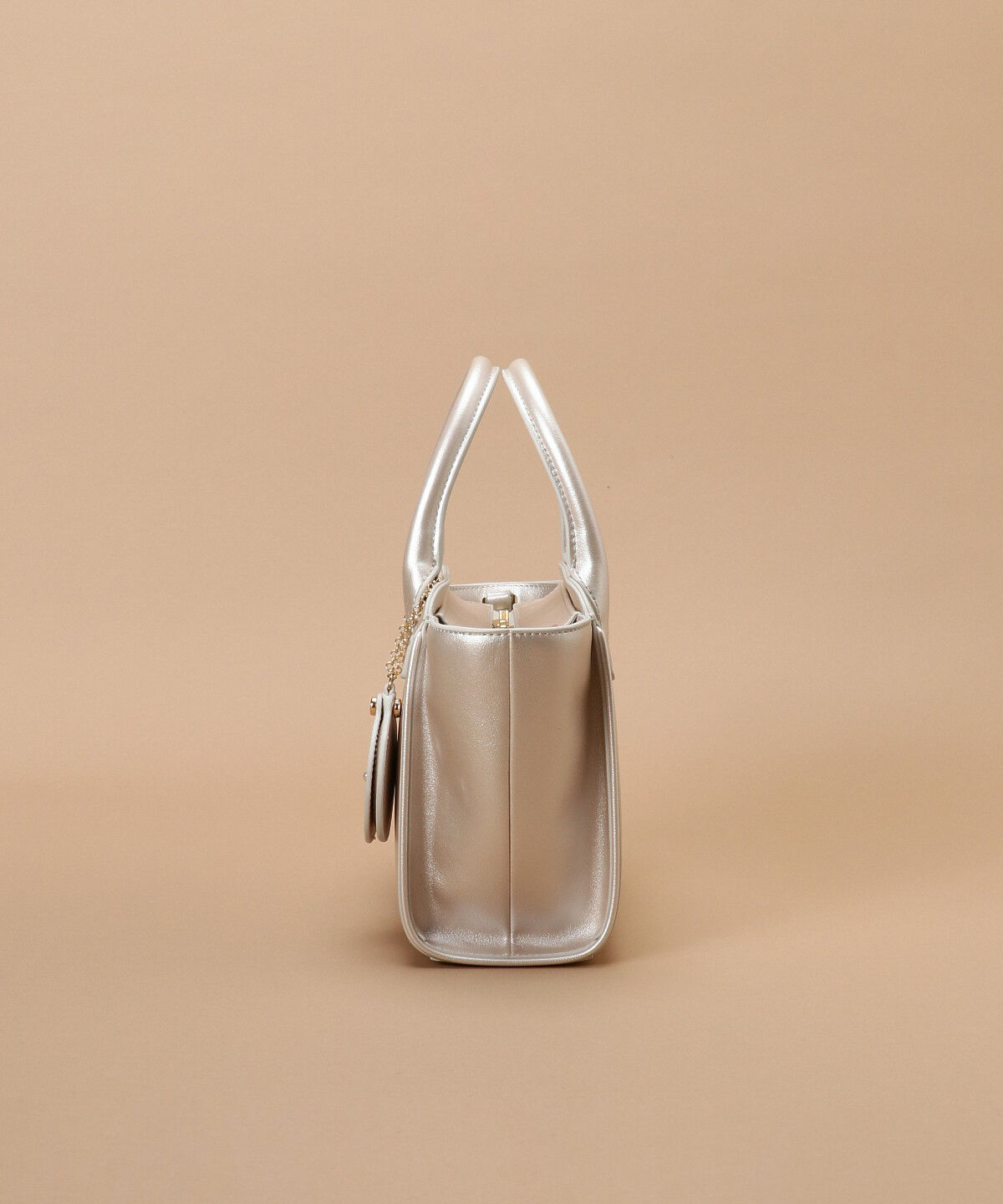 Samantha Thavasa「ミラーチャーム付きハンドバッグ」|ハンドバッグ|