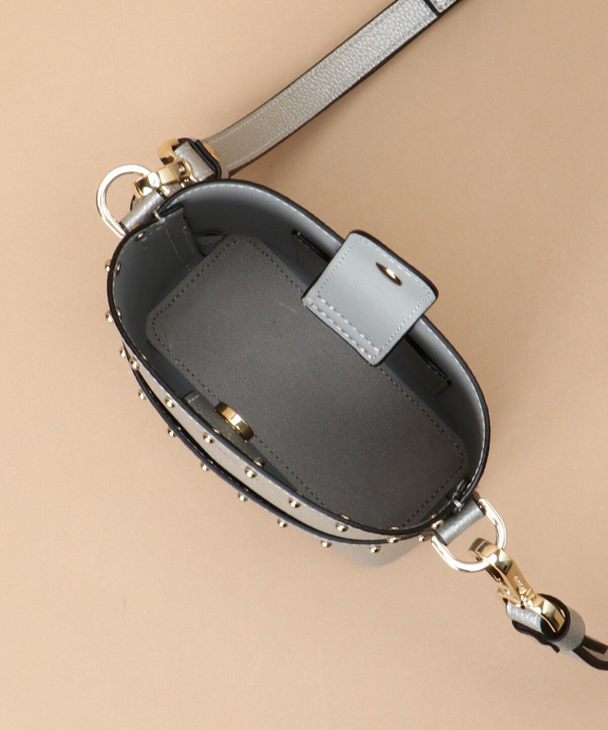 Samantha Thavasa「ダブルフェイス スマホショルダー」|ショルダー・メッセンジャー|